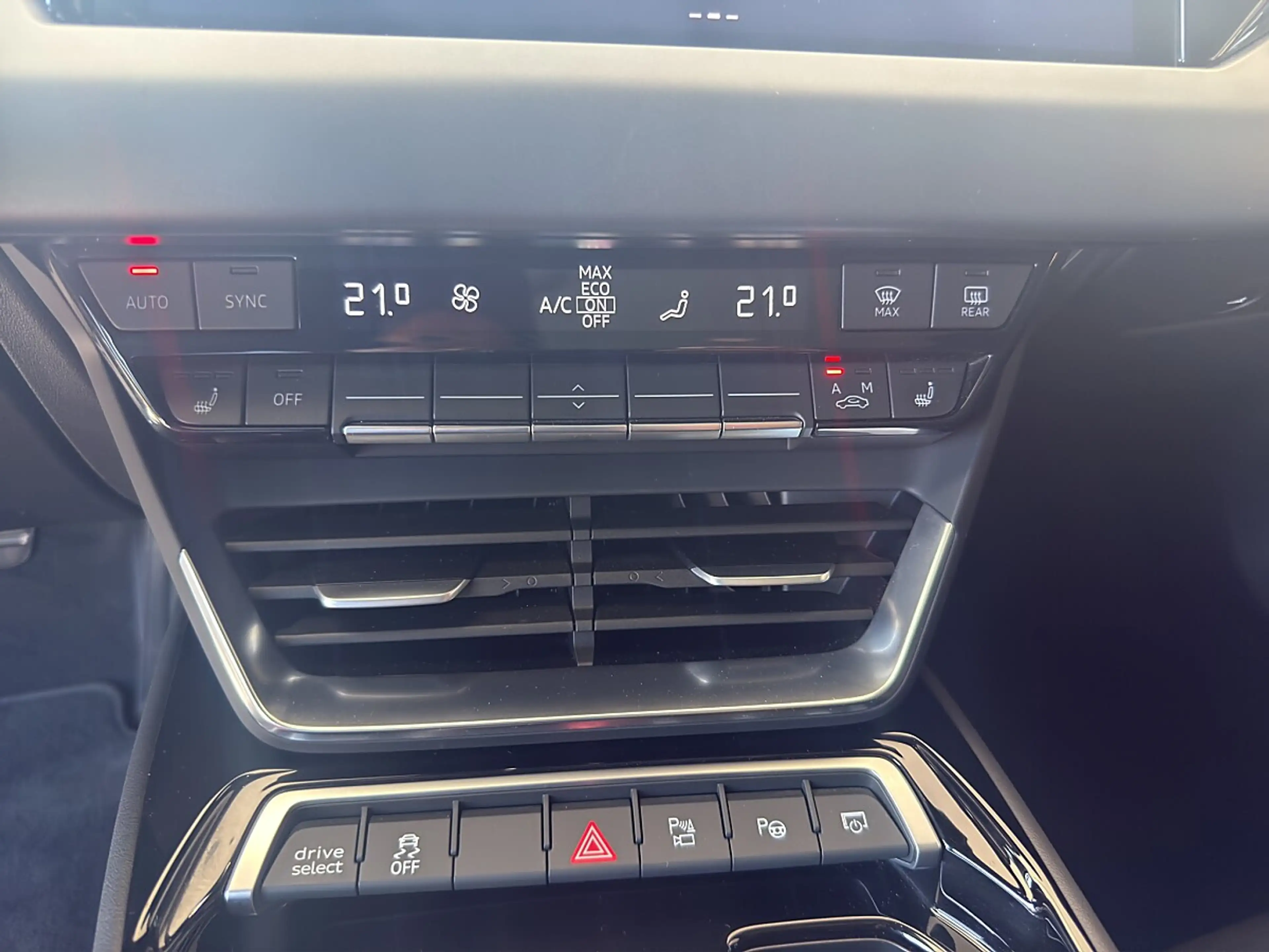 Audi e-tron GT 93,4kWh quattro Luft/Allradlenkung/Matrix/Top! — photo 15