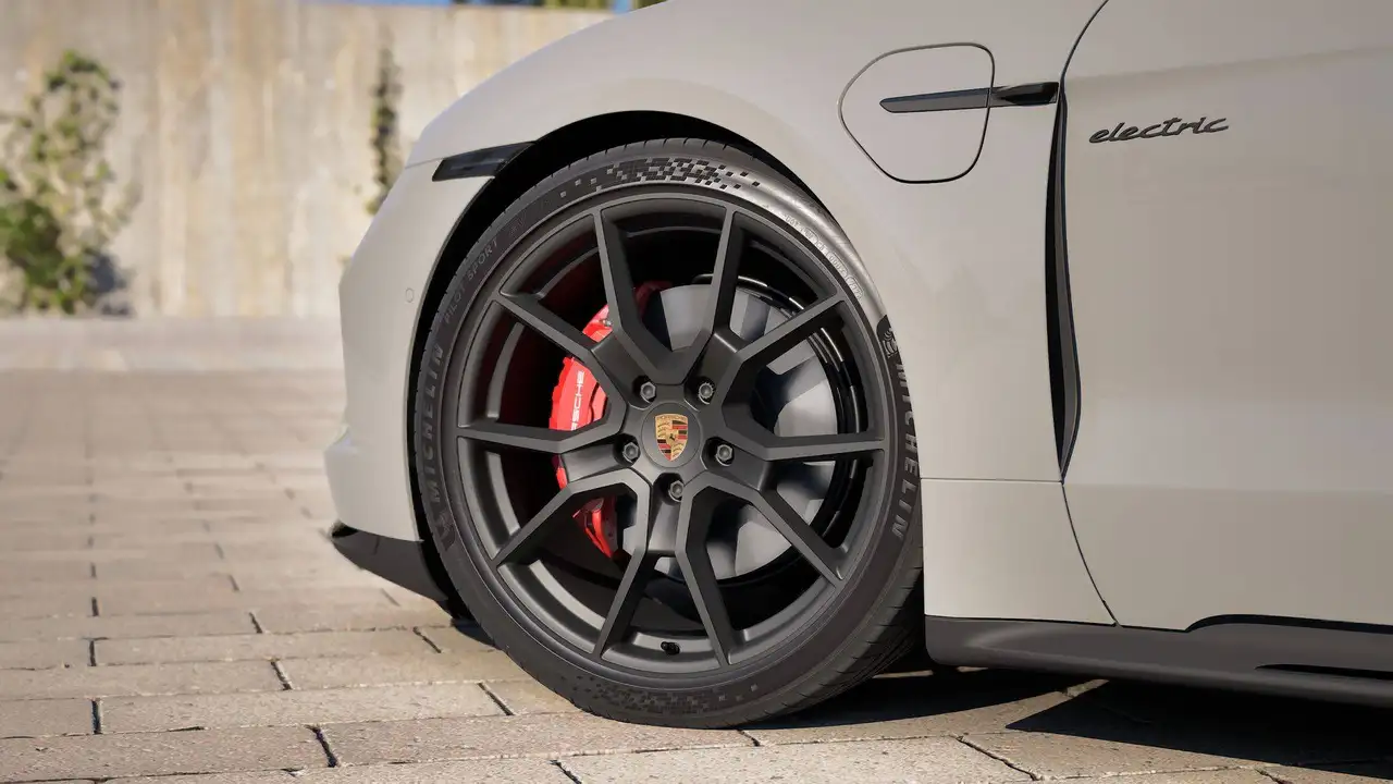 Porsche Taycan GTS ST FACELIFT BATT+/SPORTDES/ACHTERASST/PTV+/PANO/AIR/21"RS/HDMATR/CHRONO/ENTRY/SOFTCL/HUD/360/ACC/DISPLAY/18W/BOSE, миниатюра 5