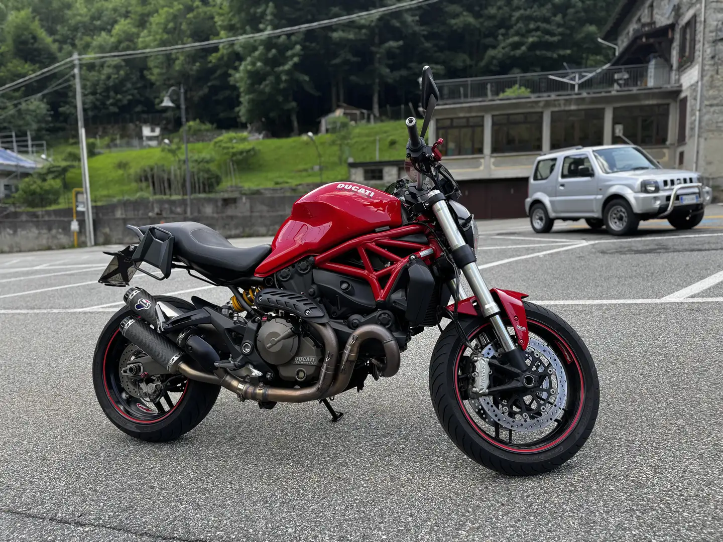 Ducati Monster 821 Rosso - 1