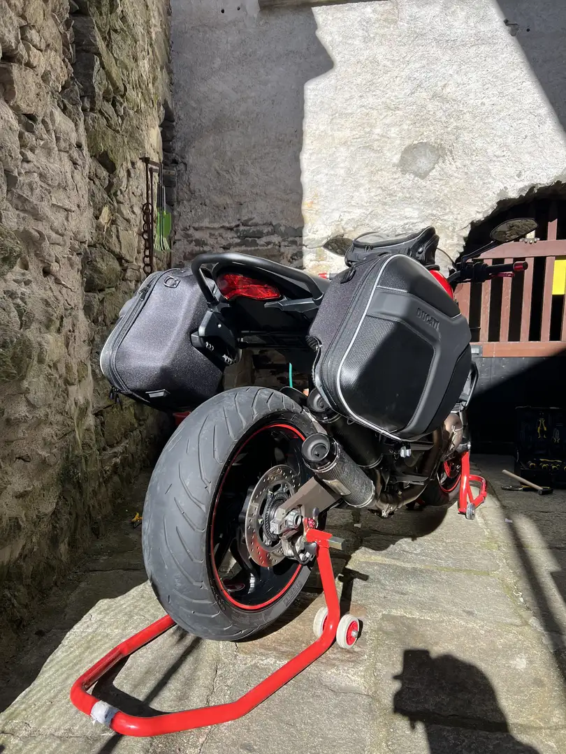 Ducati Monster 821 Rosso - 2