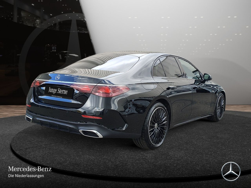 Mercedes-Benz E 220 d Edition AMG-Line Fahrass 360° Pano Distr. — photo 8