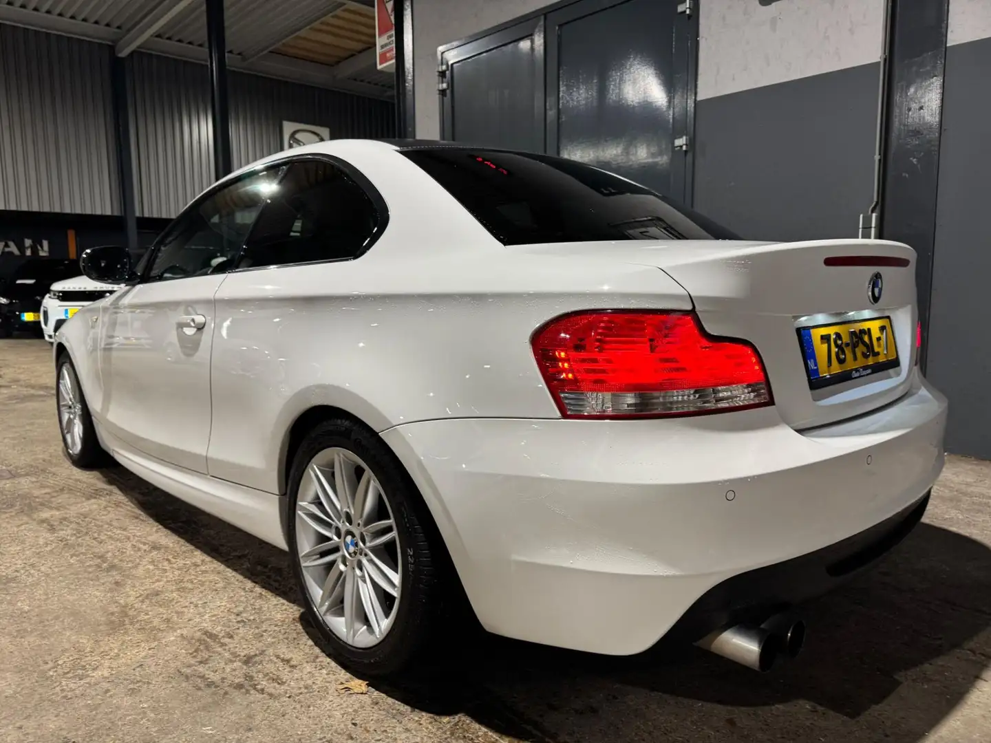 BMW 120 1-serie Coupé 120i High Executive M-PACK 170PK Ond Білий - 2