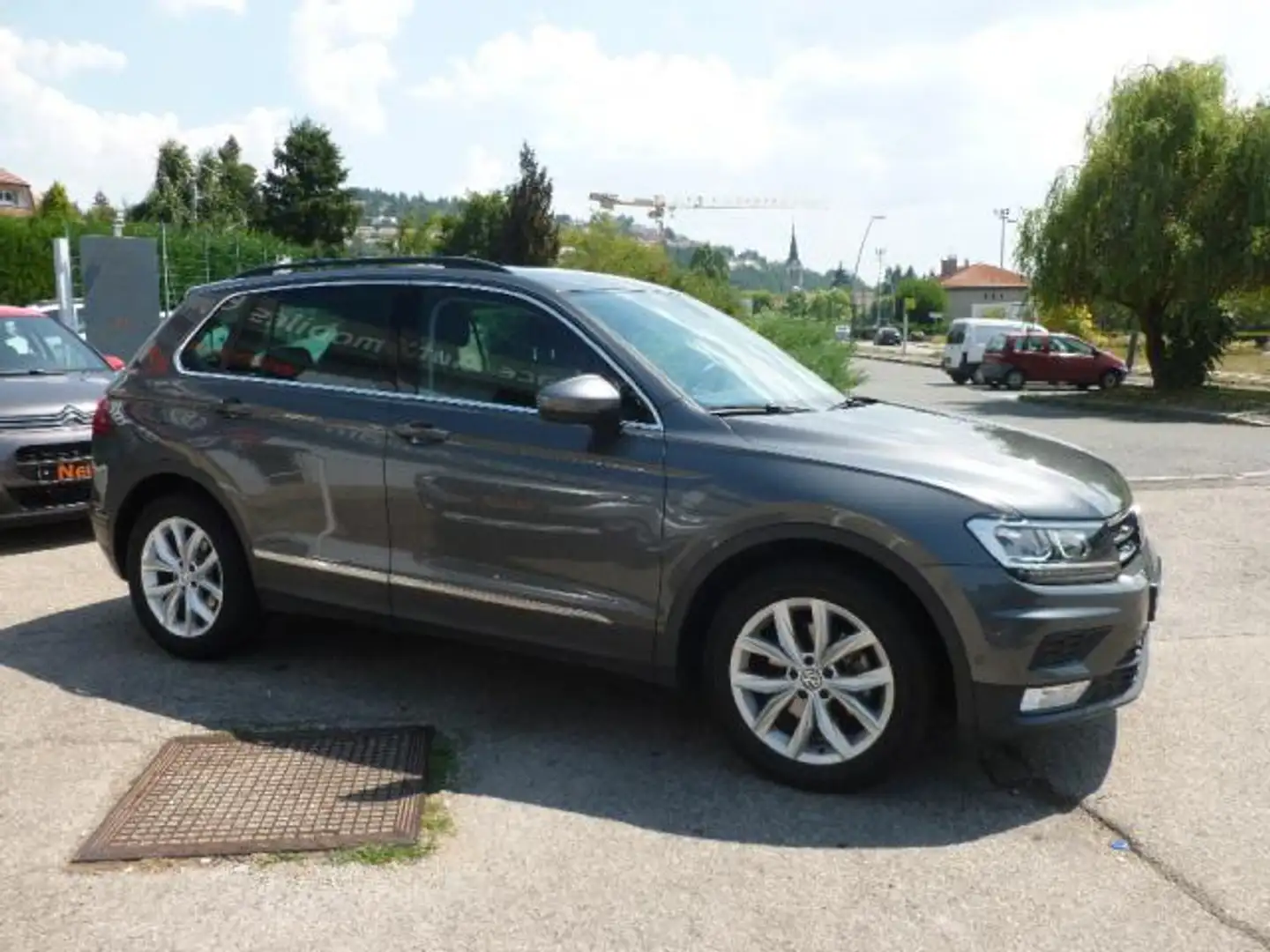 Volkswagen Tiguan TDI 150 SCR DSG7 CONFORTLINE plus Gris - 2