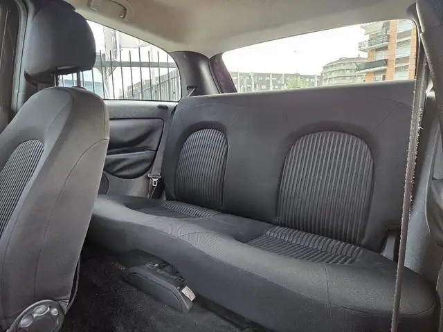 Lancia Ypsilon view 8