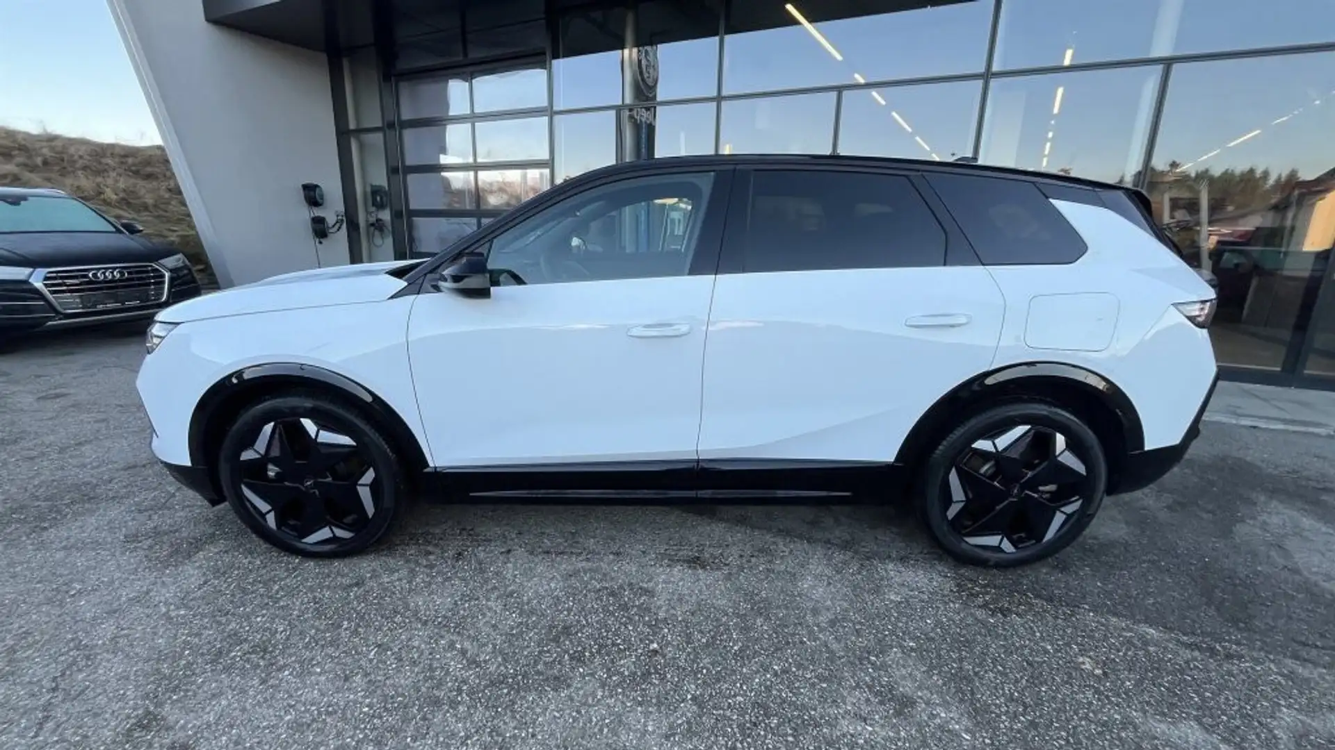 Opel Grandland Electric 73kWh AWD Ultimate Weiß - 2