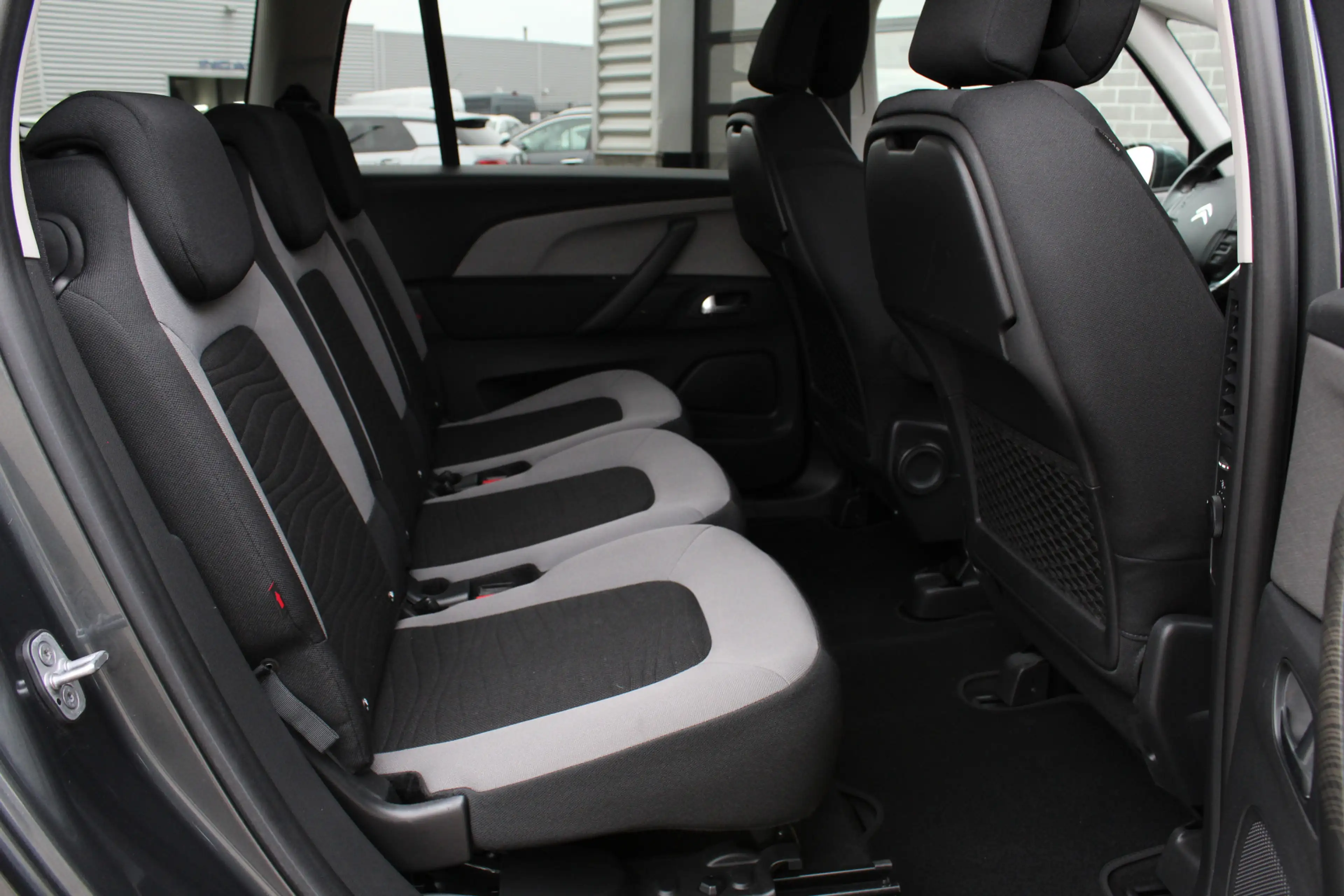Citroen Grand C4 Picasso 1.6 e-THP Business / 7 Persoons / Automaat — photo 11