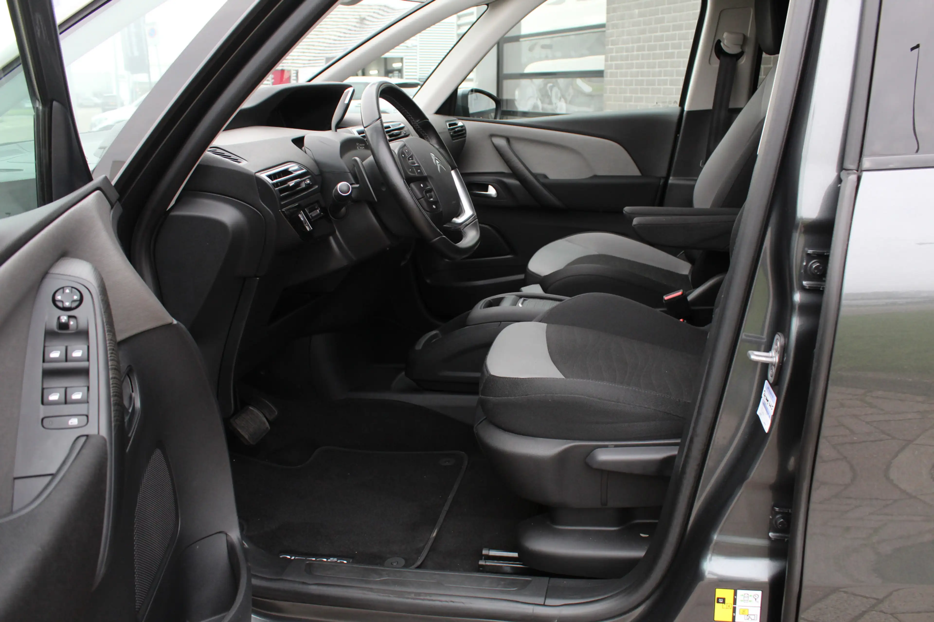 Citroen Grand C4 Picasso 1.6 e-THP Business / 7 Persoons / Automaat — photo 8