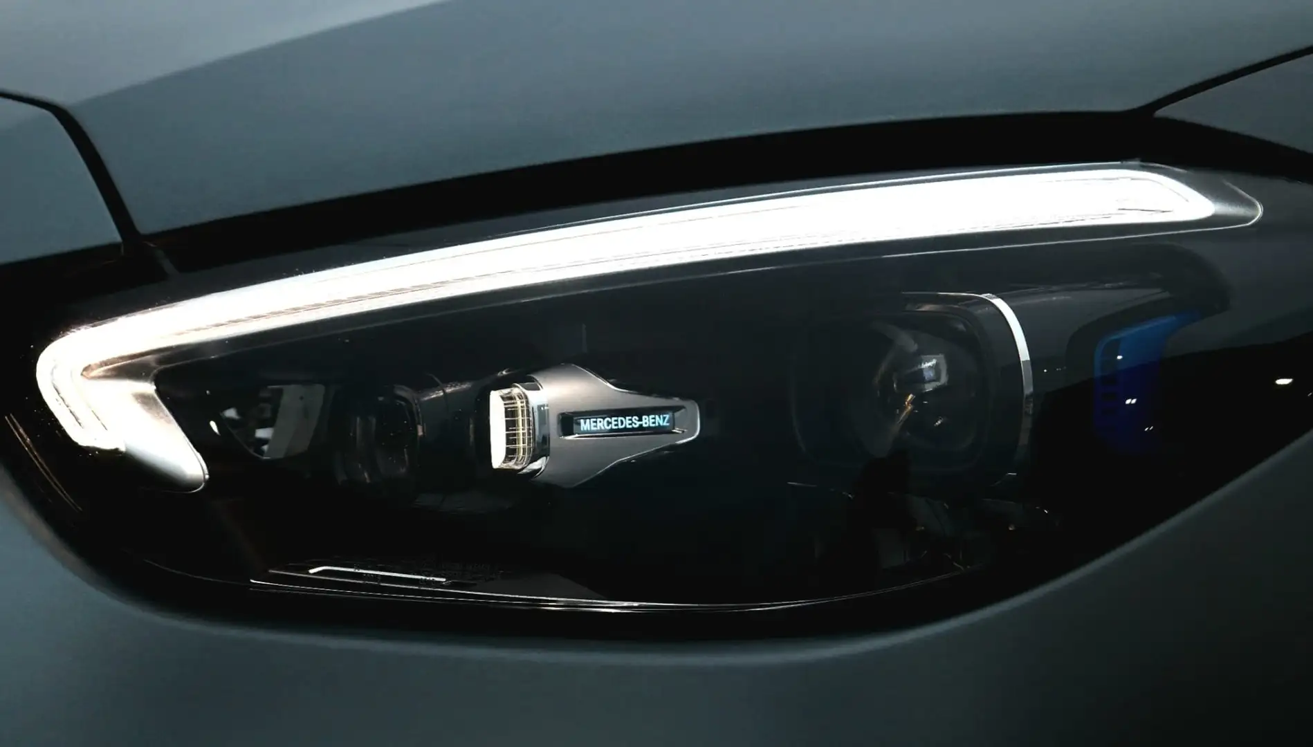 Mercedes-Benz C 300 C 300 e 9G-TRONIC AMG Line - 2