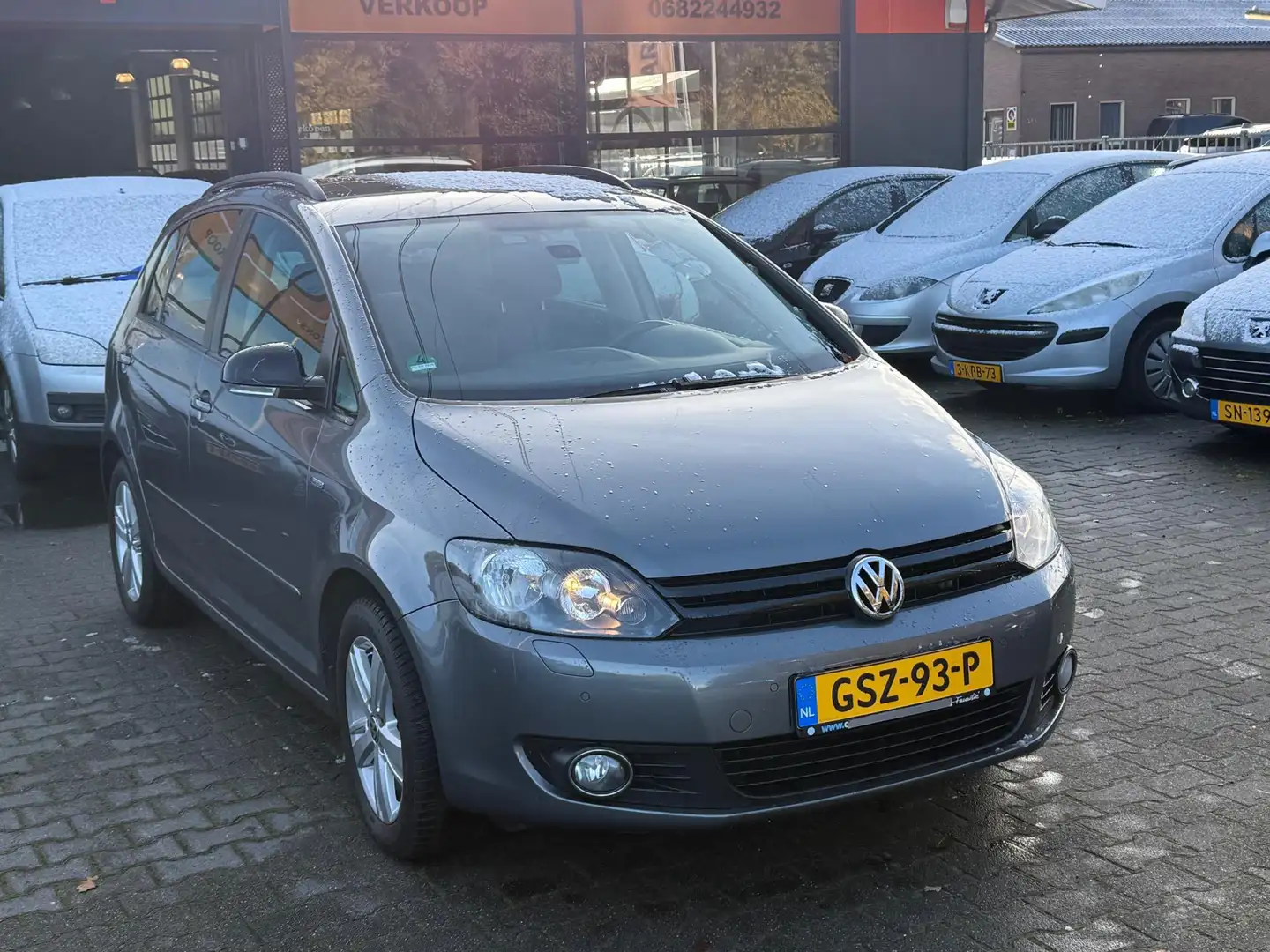 Volkswagen Golf Plus 1.4 TSI Highline Match STLVRM/PDC/CRUISE/CLIMA!! Grijs - 2