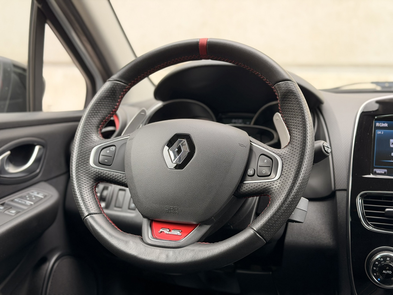 Renault Clio 1.6 R.S. Trophy 220PK 18'' LED Navi Cruise Clima — photo 14