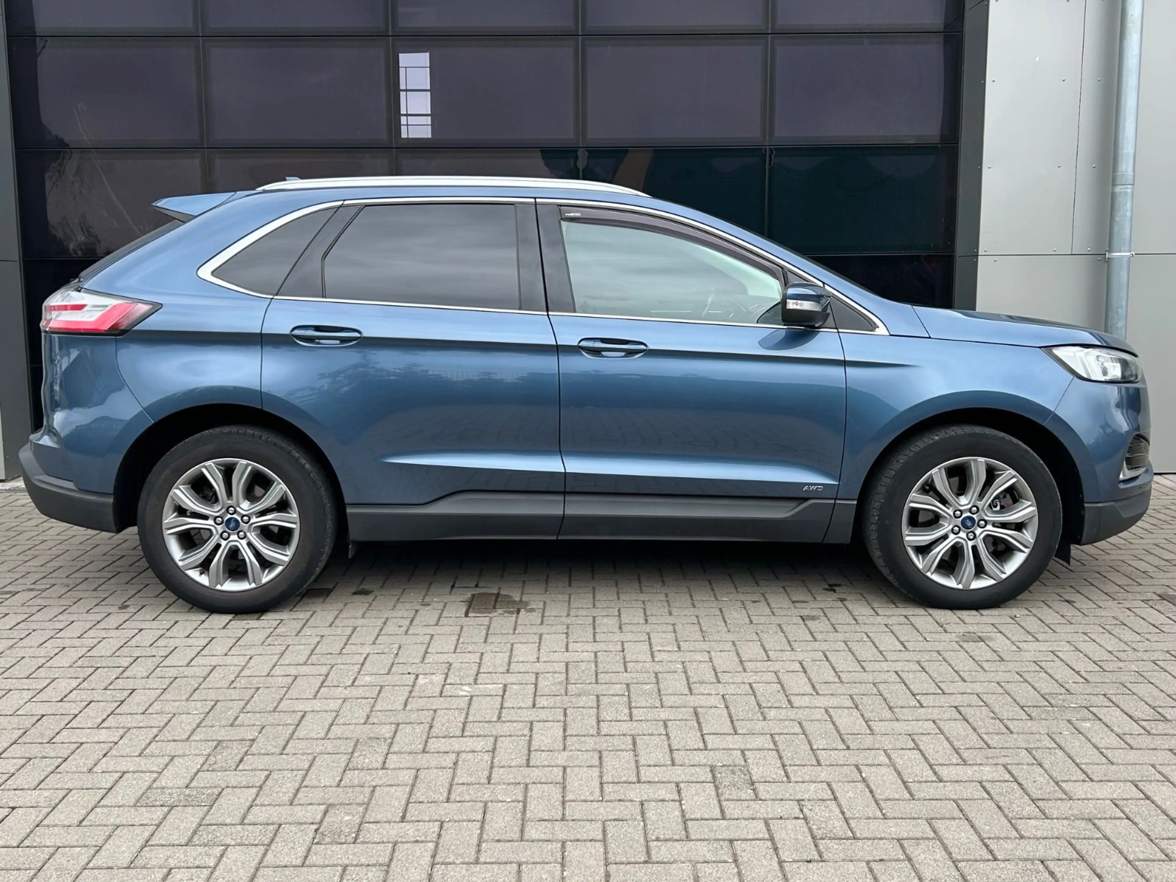 Ford Edge Titanium 4x4|AHK|Rückfahrkam|Apple|Navi — photo 6