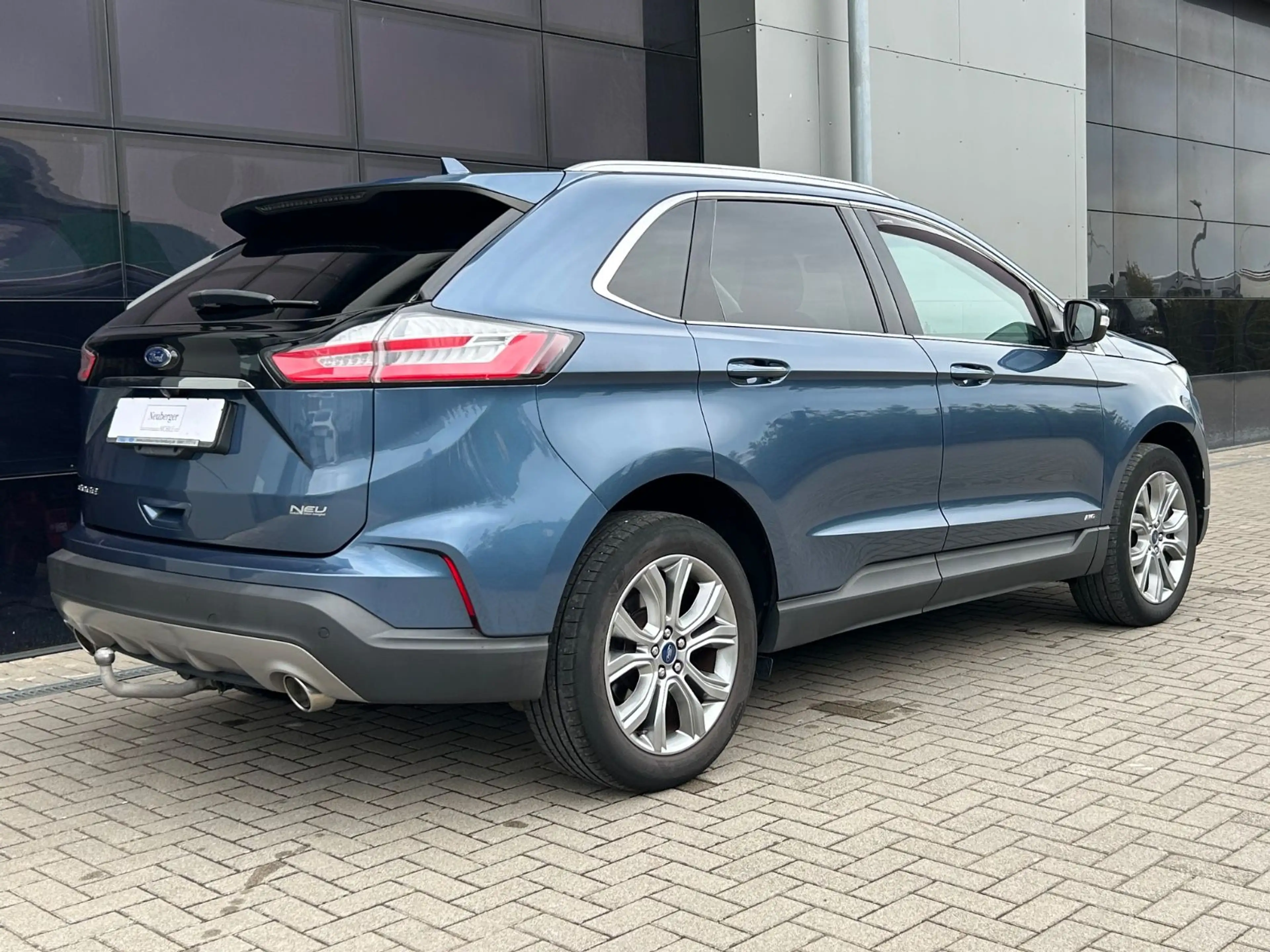 Ford Edge Titanium 4x4|AHK|Rückfahrkam|Apple|Navi — photo 5
