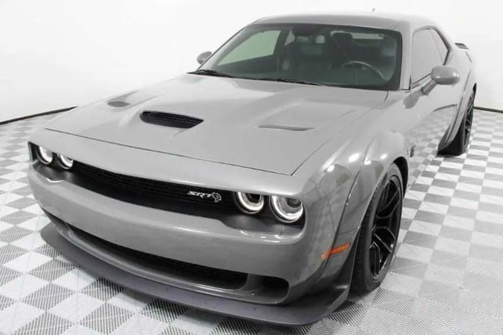 Dodge Challenger SRT HELLCAT 2018 Grau - 1