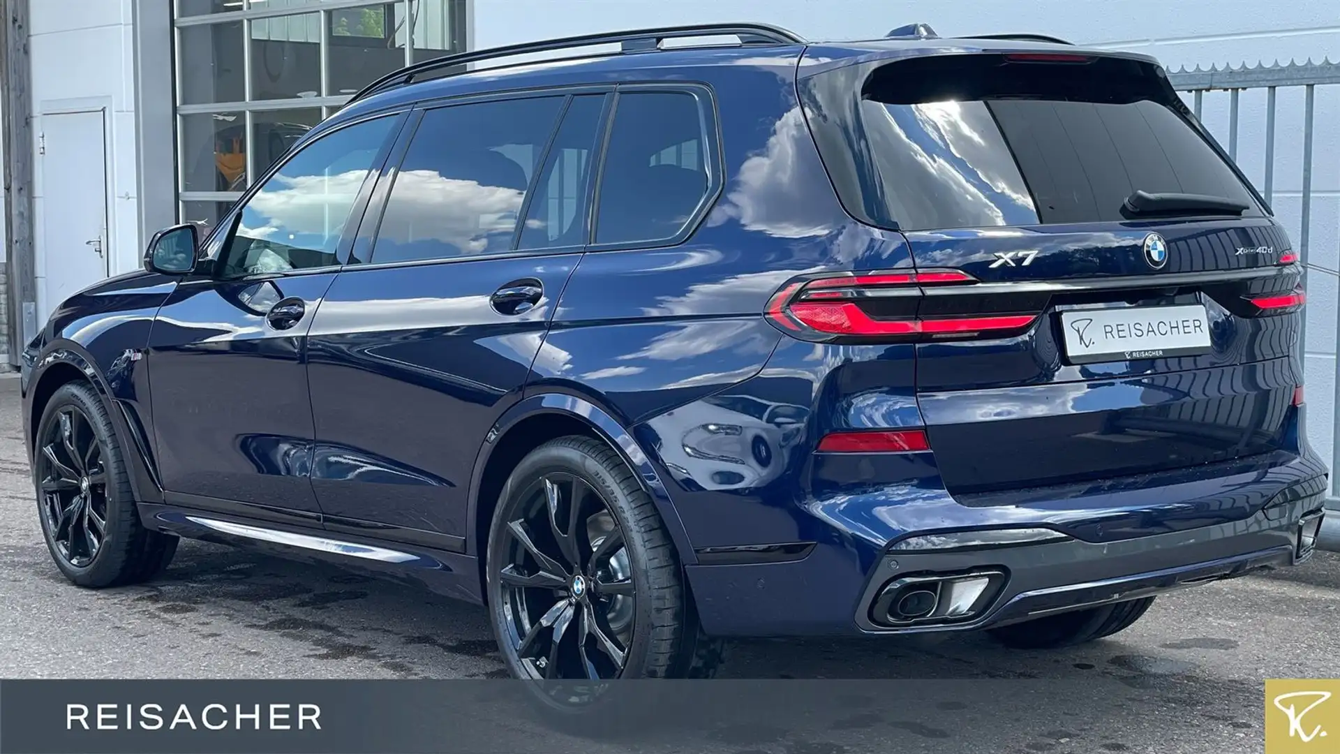 BMW X7 xDrive40d A M-Sport,M-Sport PRO,SkyLou,AHK,DA Blau - 2