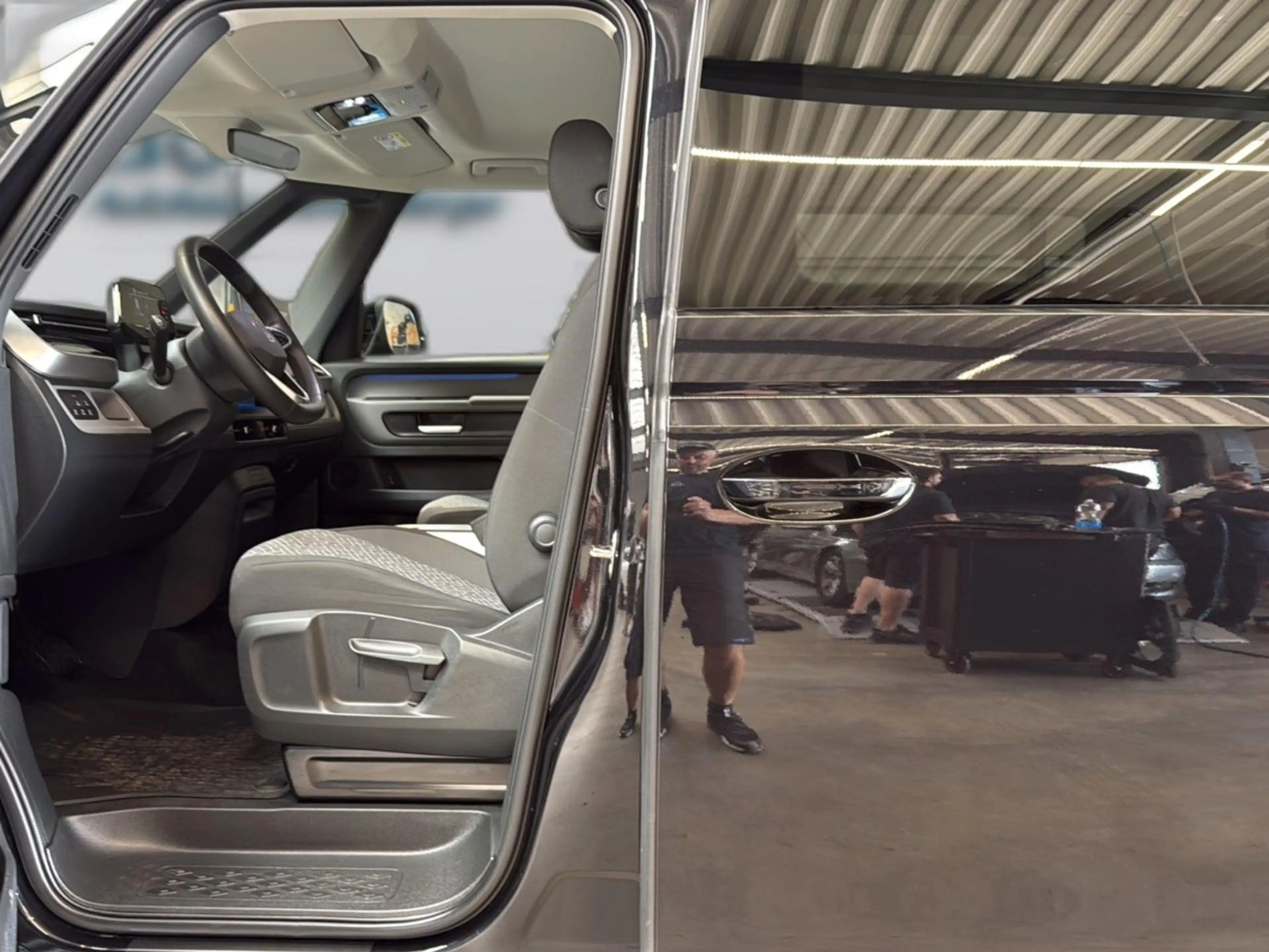 Volkswagen ID. Buzz Pro LR ACC RFK H&K 3-ZK SHZ 360° — photo 8