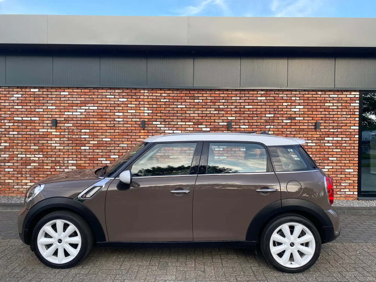 MINI Cooper S Countryman Mini 1.6 Chili Pano Cruise Stoelverw 18inch Bruin - 2