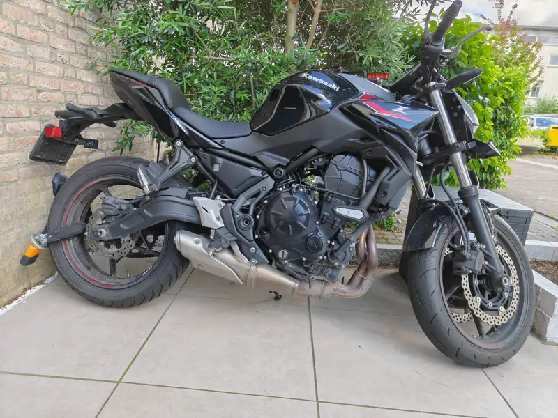 Kawasaki Z650 - foto 3
