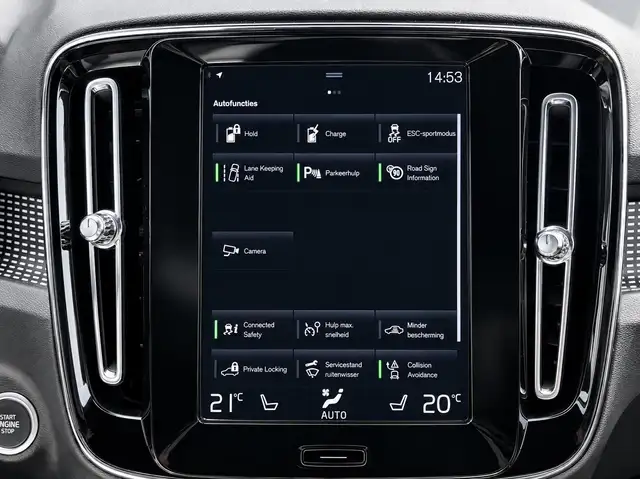 Volvo XC40 view 25