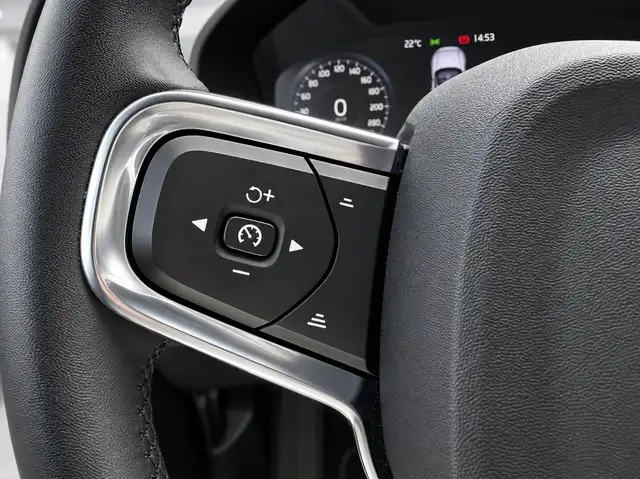 Volvo XC40 view 22
