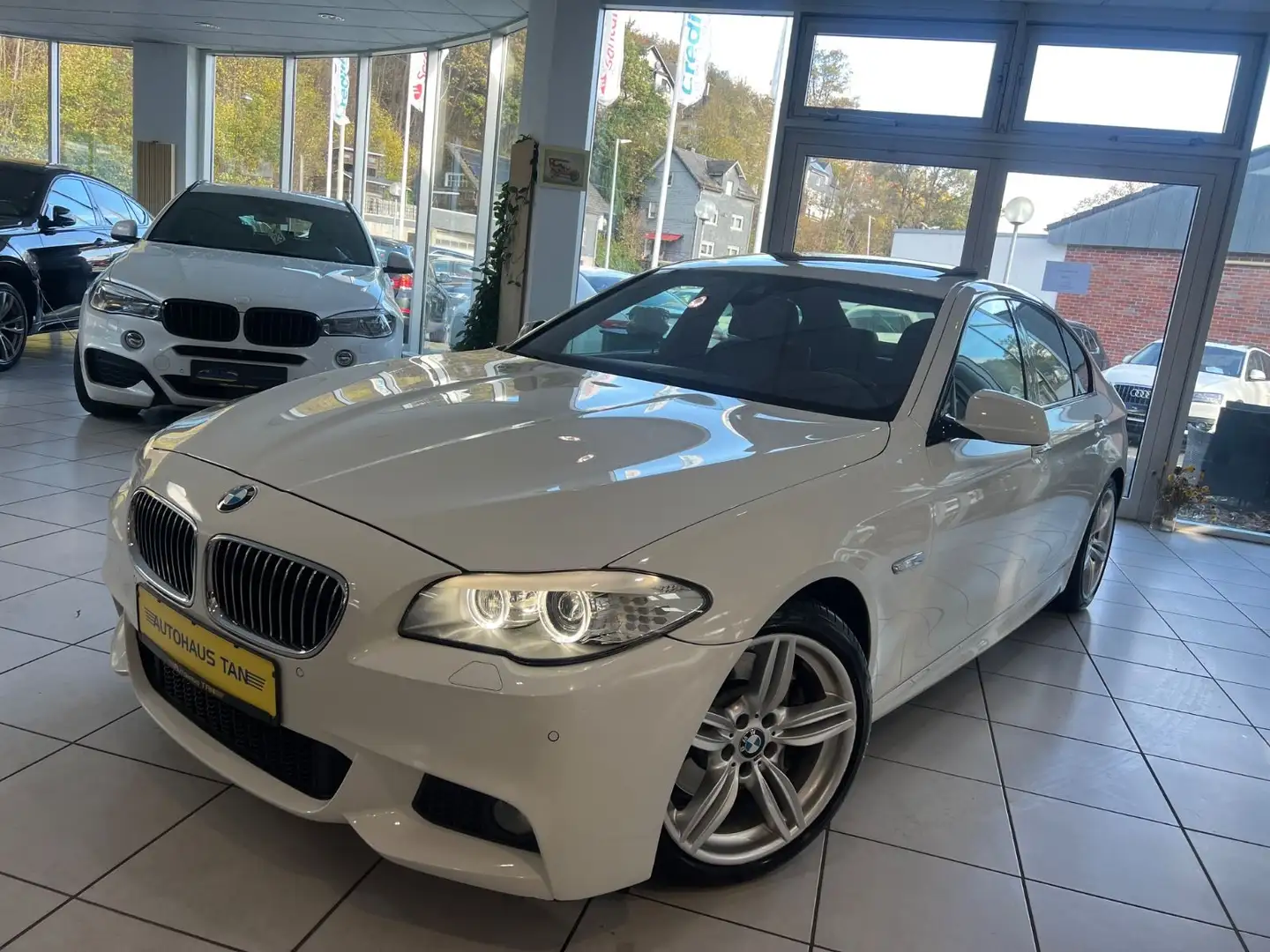 BMW 525 d Lim. M Sport Paket *Digitaltacho*Softc* Blanc - 1