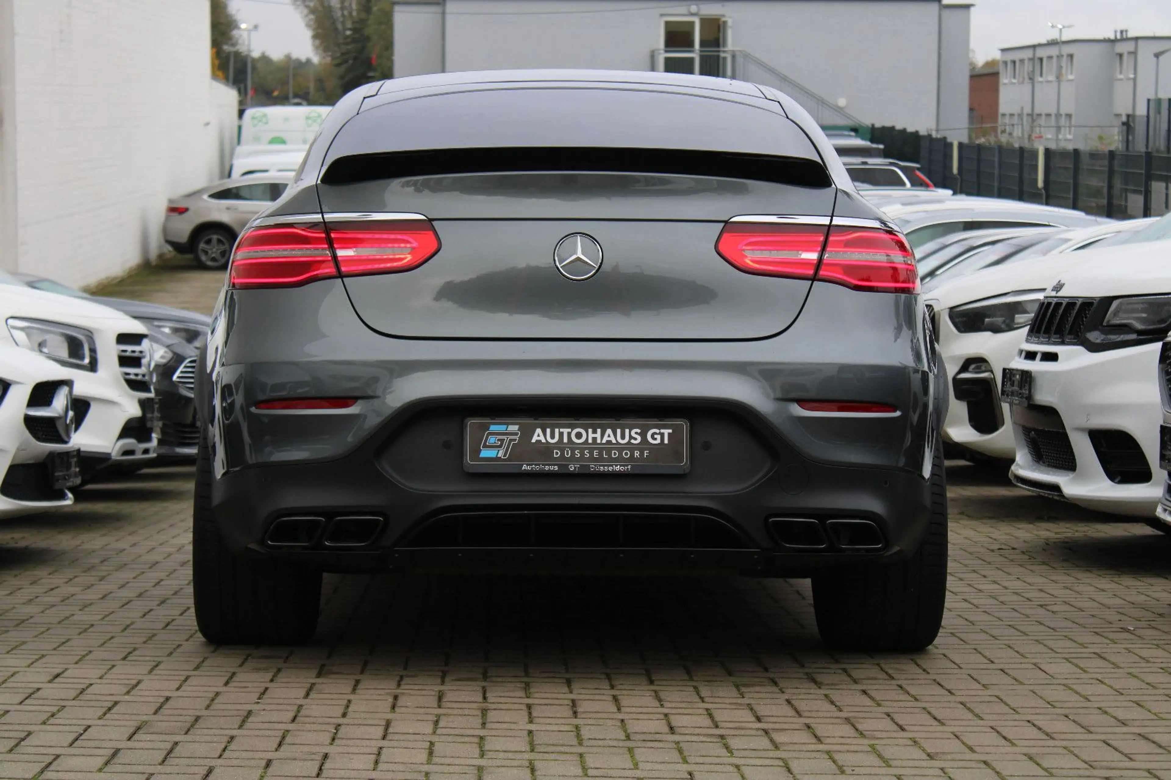 Mercedes-Benz GLC 63 AMG GLC 63 S AMG 4Matic+/Night/Glasd/Distron/Kamera — photo 11