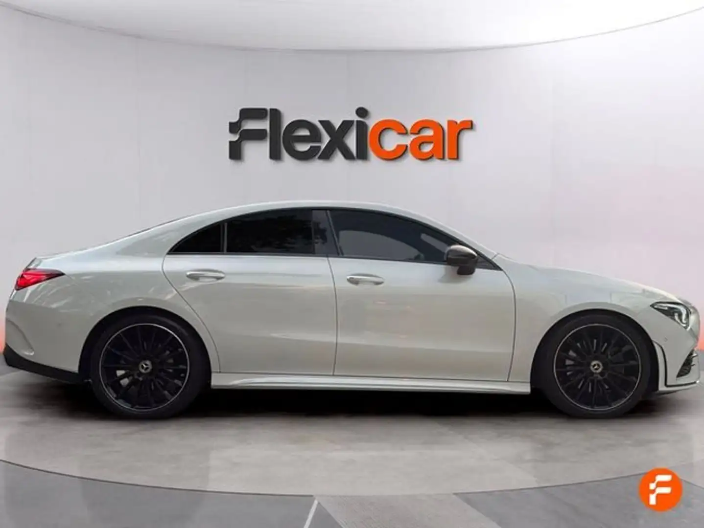Mercedes-Benz CLA 200 Blanco - 2