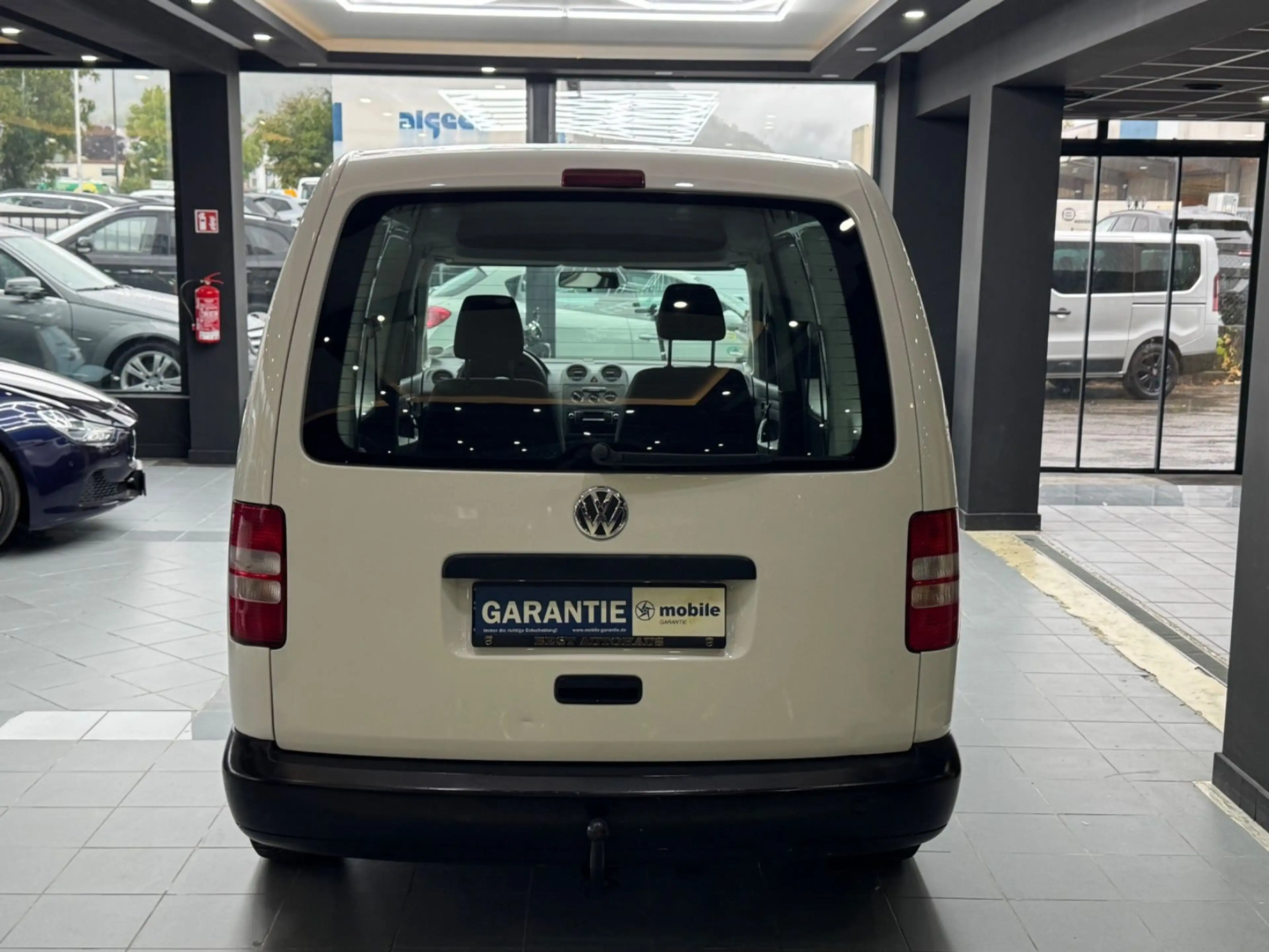 Volkswagen Caddy — photo 6