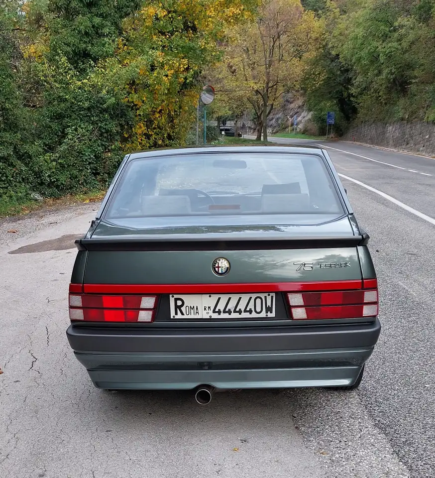 Alfa Romeo 75 2.0i ts, foto 12