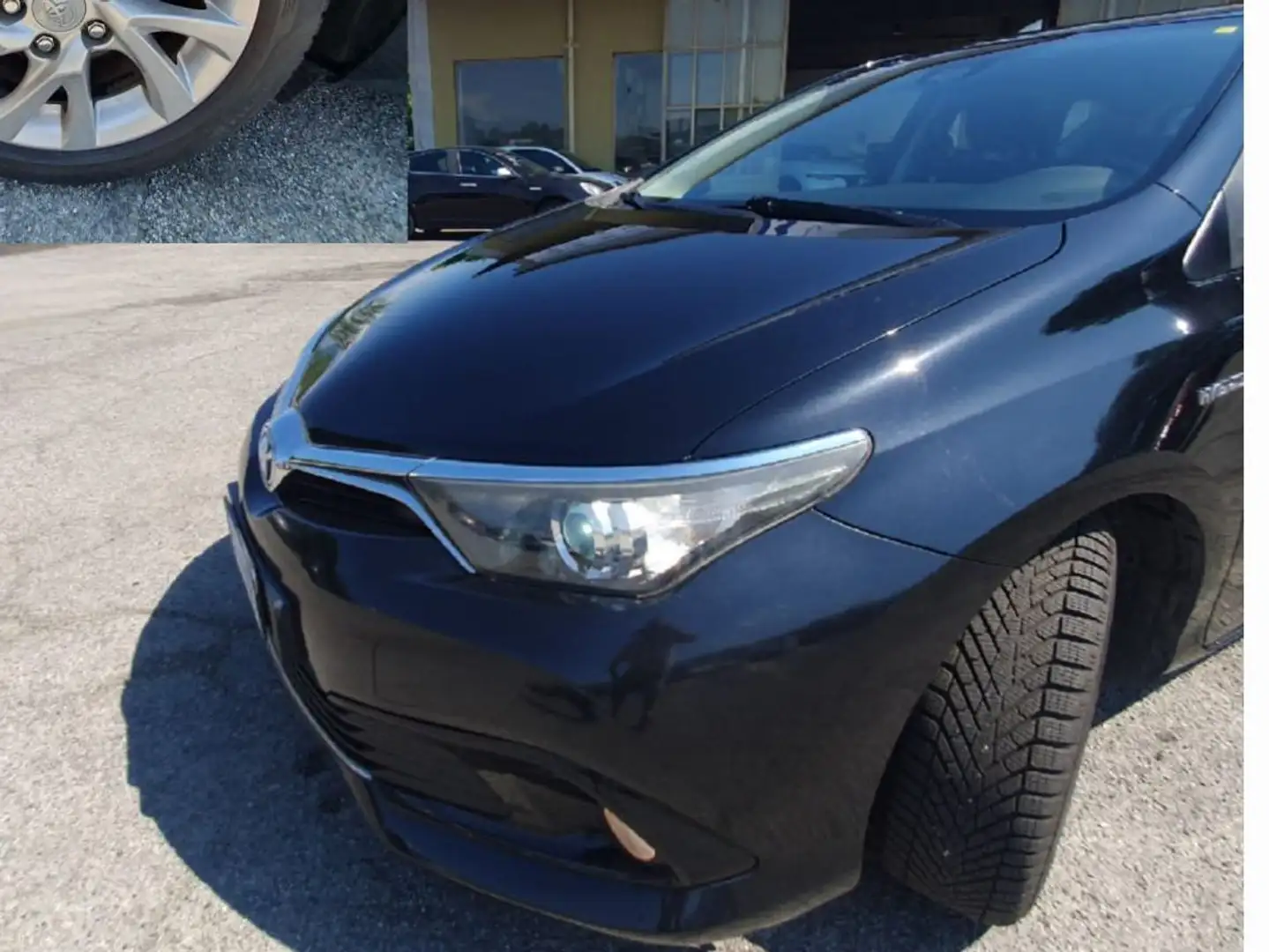Toyota Auris Auris II 2015 1.8h Lounge cvt my18 Nero - 2