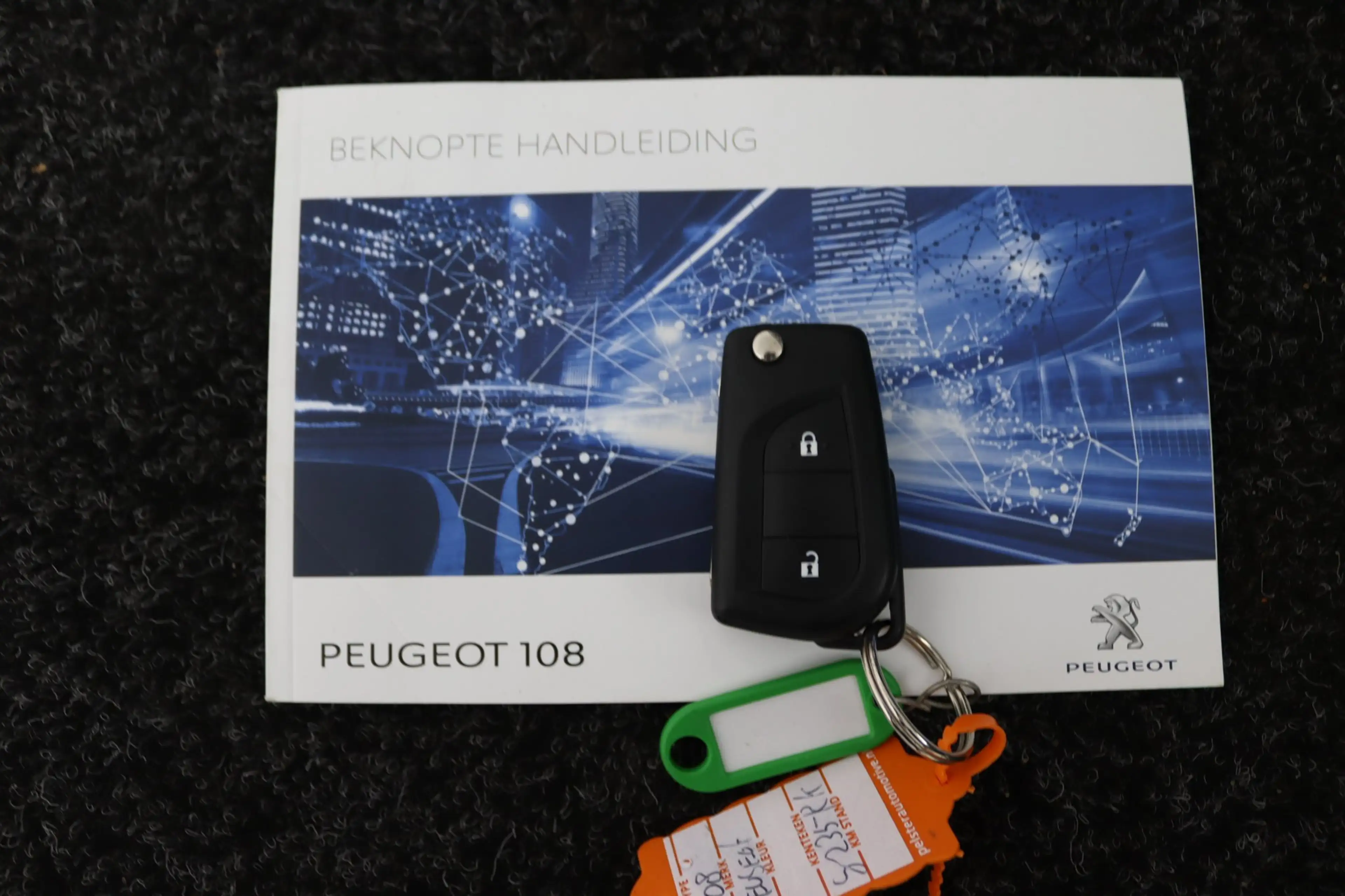 Peugeot 108 1.0 e-VTi Allure | Climate Control | CarPlay/Andro — photo 18