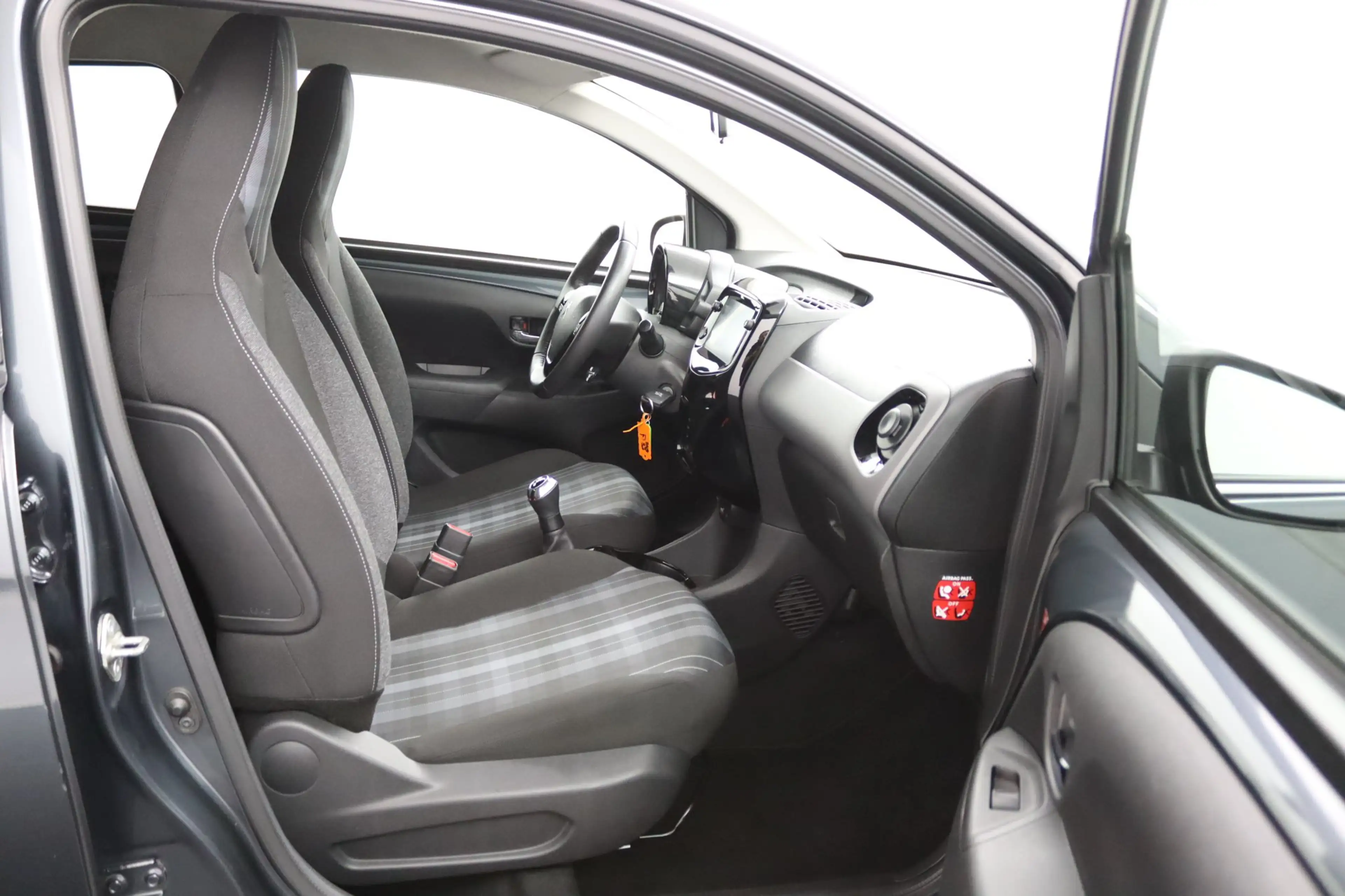 Peugeot 108 1.0 e-VTi Allure | Climate Control | CarPlay/Andro — photo 7