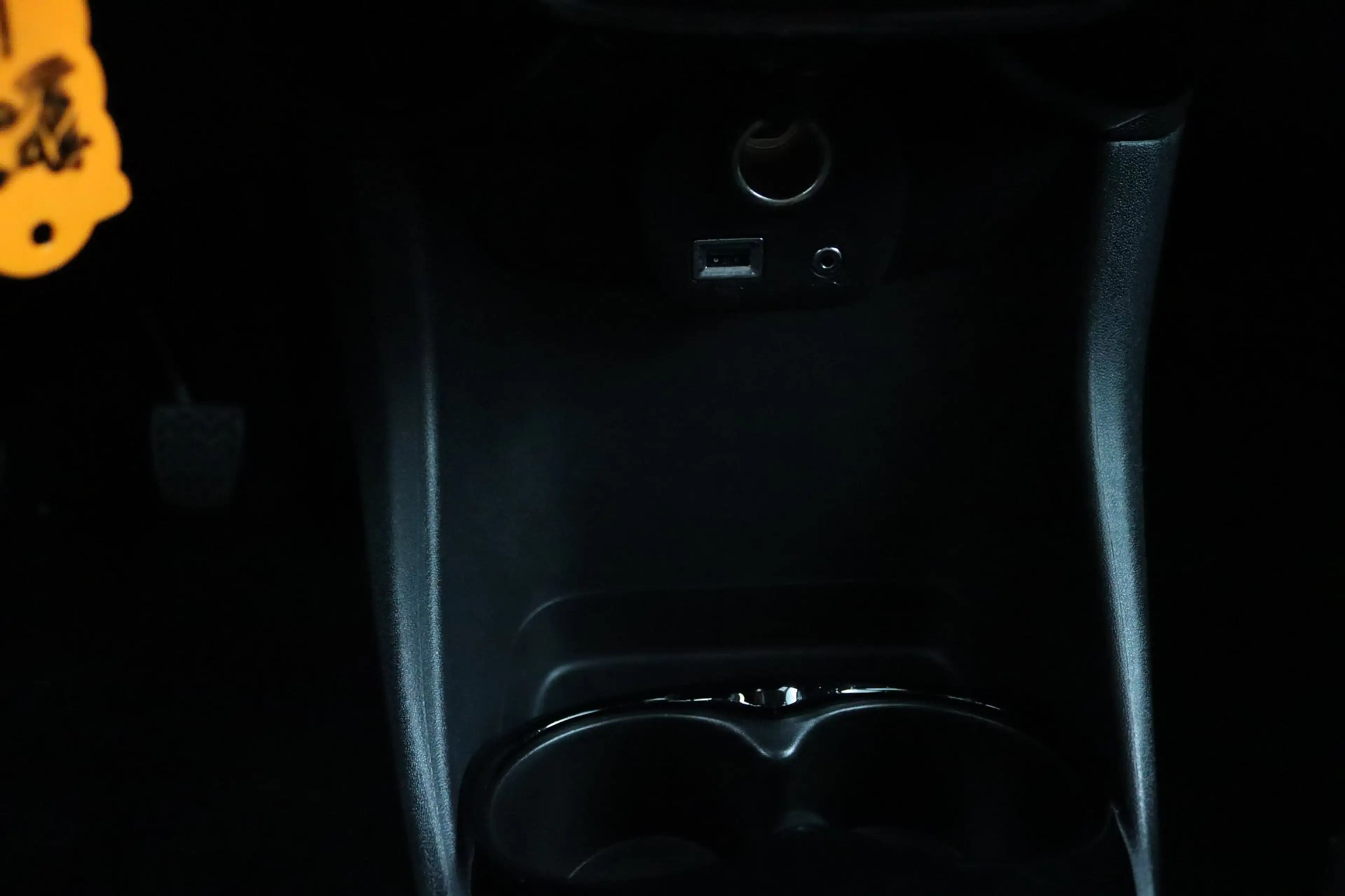 Peugeot 108 1.0 e-VTi Allure | Climate Control | CarPlay/Andro — photo 28