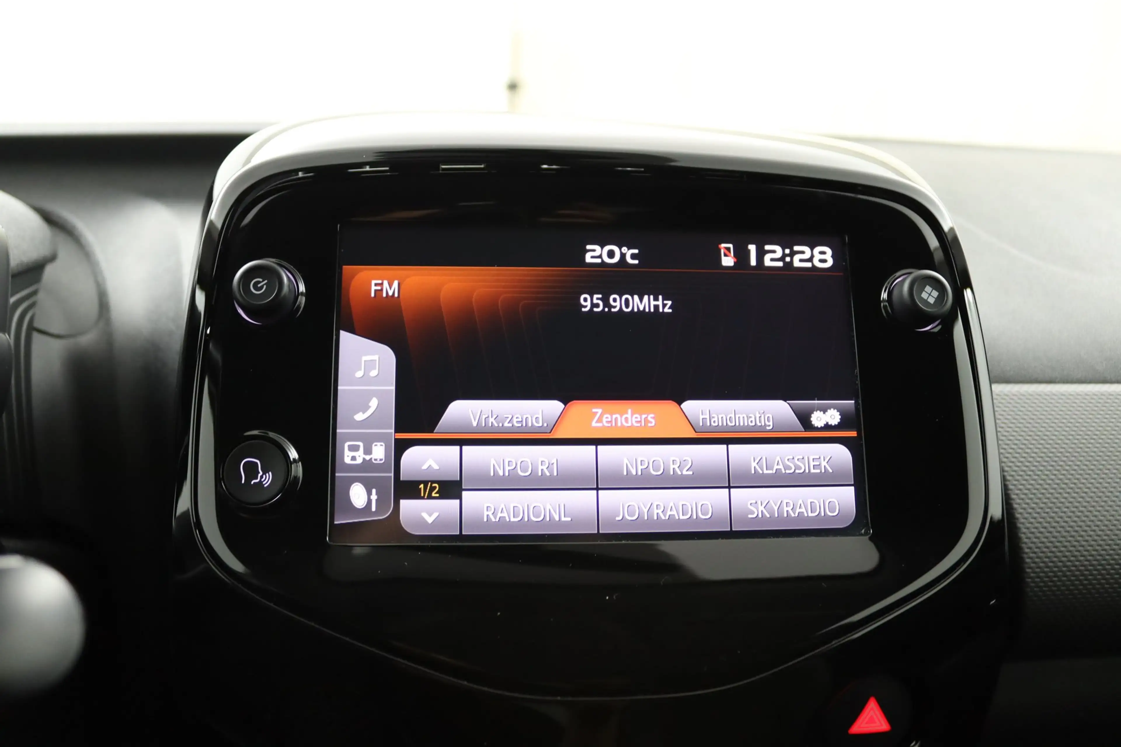 Peugeot 108 1.0 e-VTi Allure | Climate Control | CarPlay/Andro — photo 20