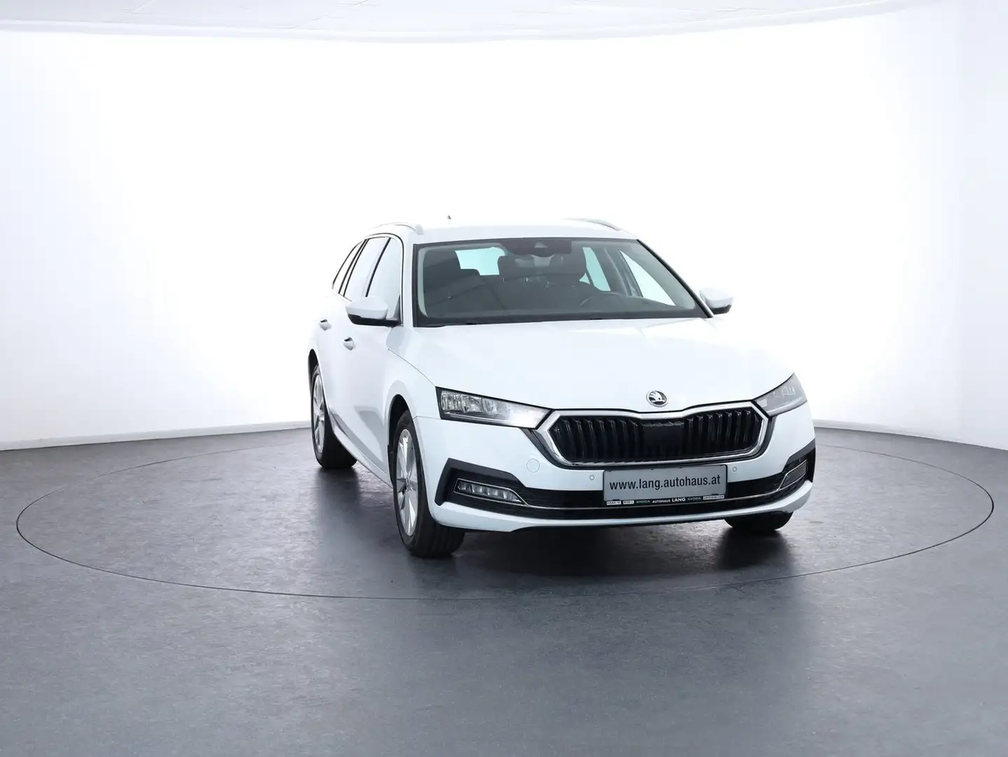 Skoda Octavia Premium TSI Weiß - 2
