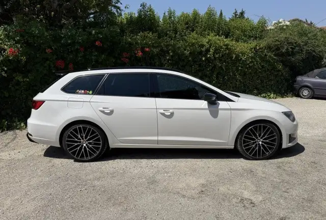 Seat Leon Leon view 6