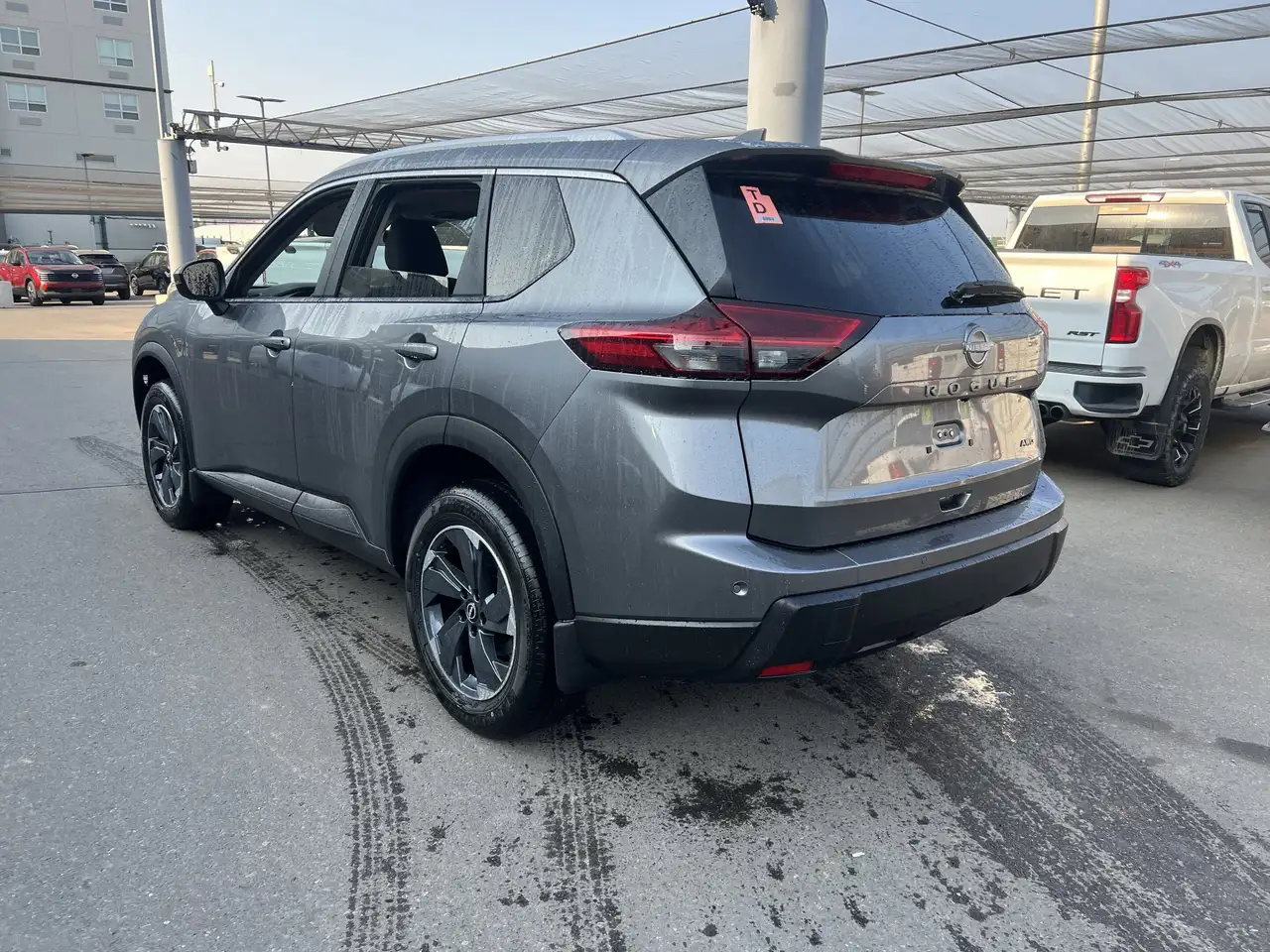 Nissan Rogue снимка Nissan Rogue