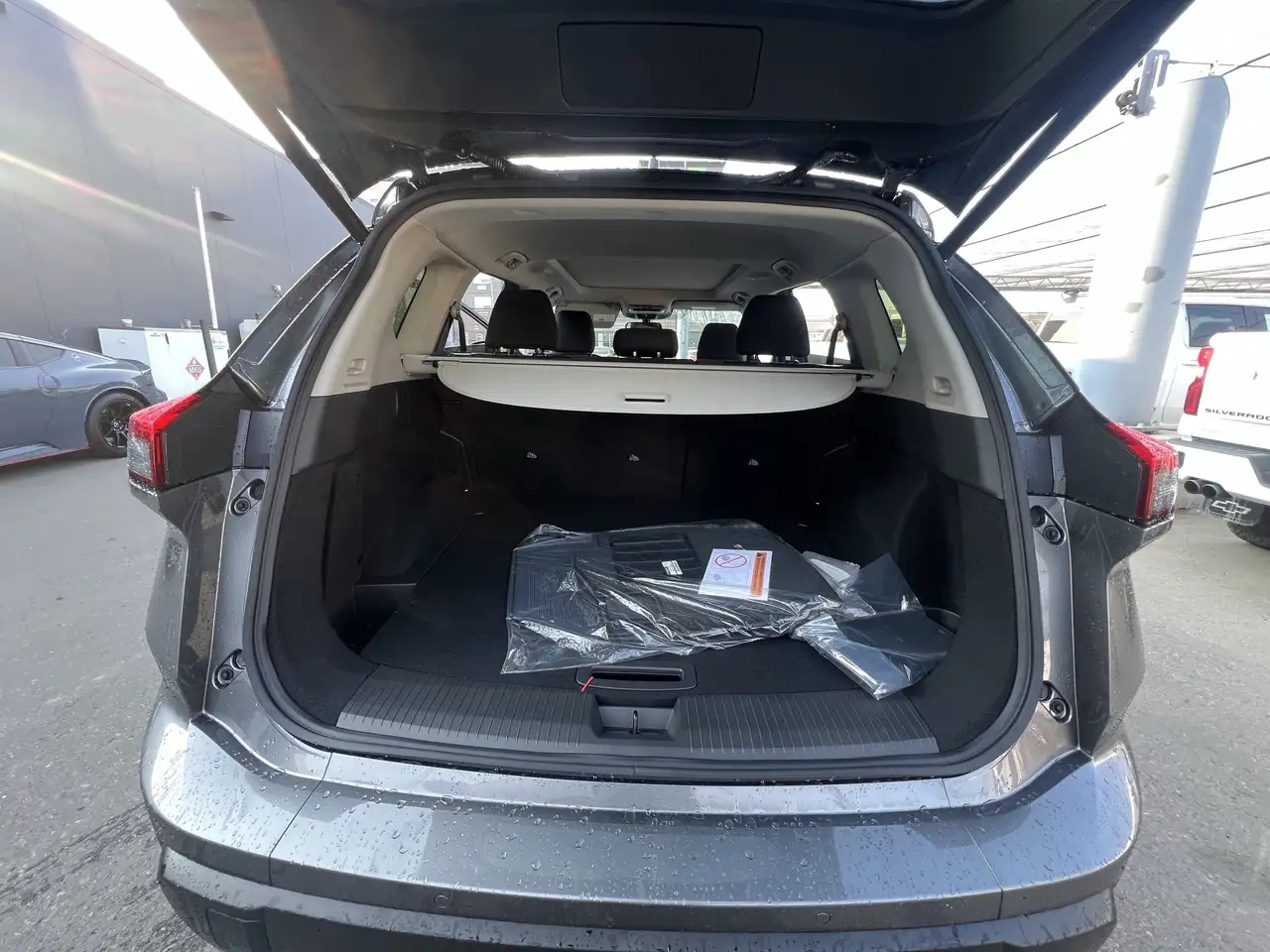 Nissan Rogue снимка Nissan Rogue