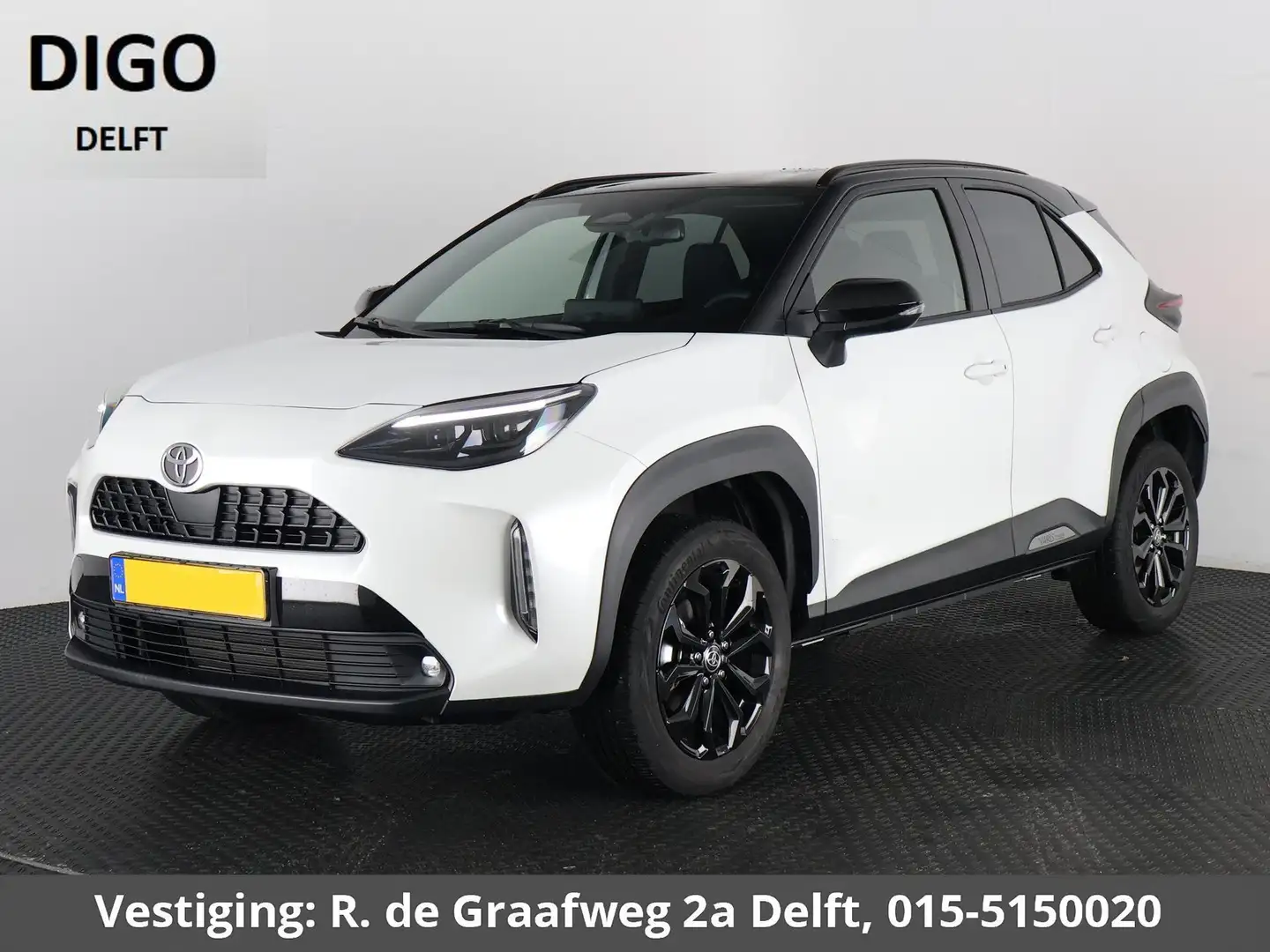 Toyota Yaris Cross 1.5 Hybrid 115 Dynamic Luxury Bi-Tone | Stuur-& St Blanc - 1