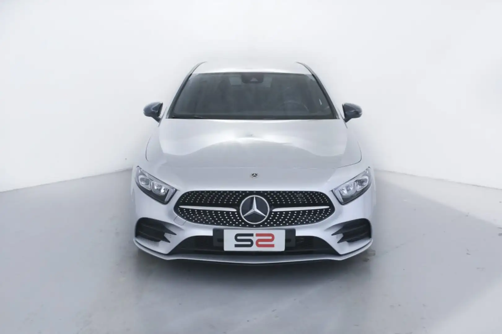 Mercedes-Benz A 180 A 180 d Automatic Premium Fari LED High Performan Argento - 2