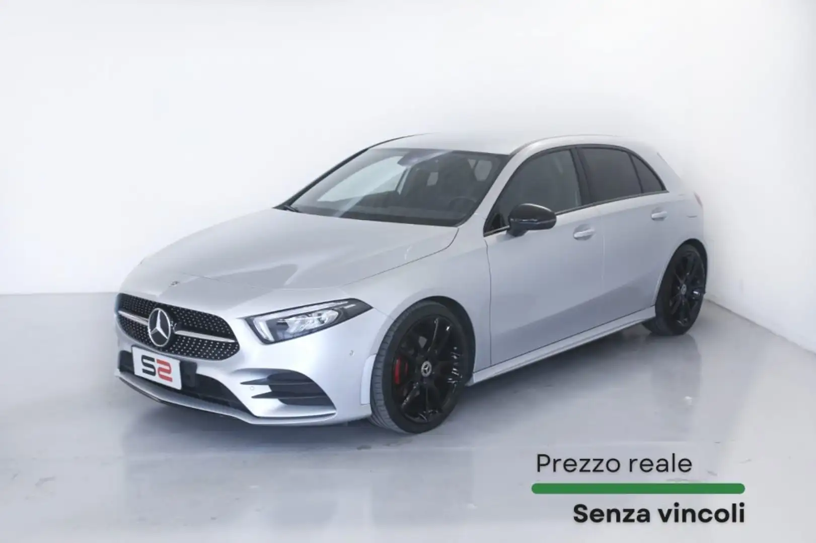 Mercedes-Benz A 180 A 180 d Automatic Premium Fari LED High Performan Argento - 1