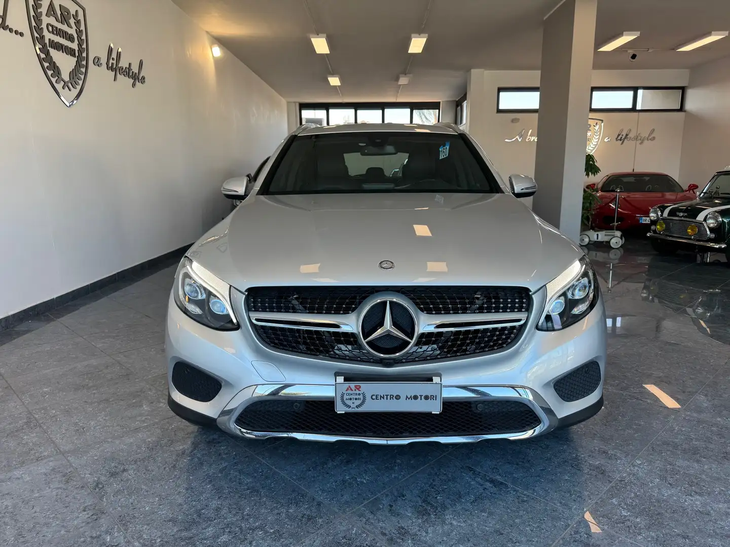 Mercedes-Benz GLC 250 d Sport 4matic auto Pelle Pedane Full Led Stupenda Gris - 2