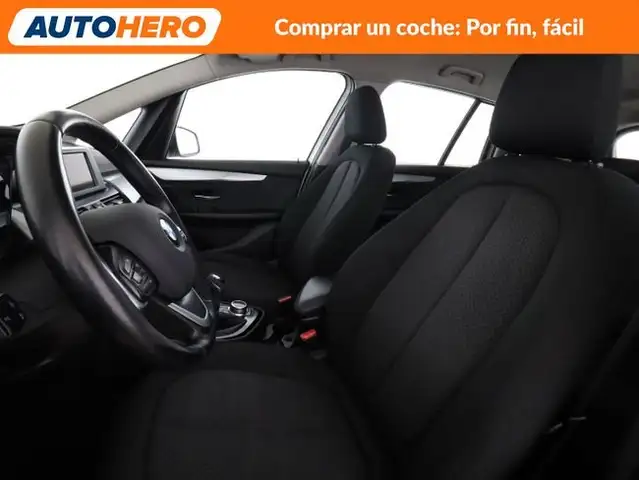 BMW 2 Series view 11