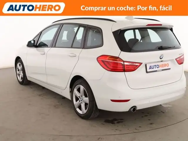 BMW 2 Series view 4