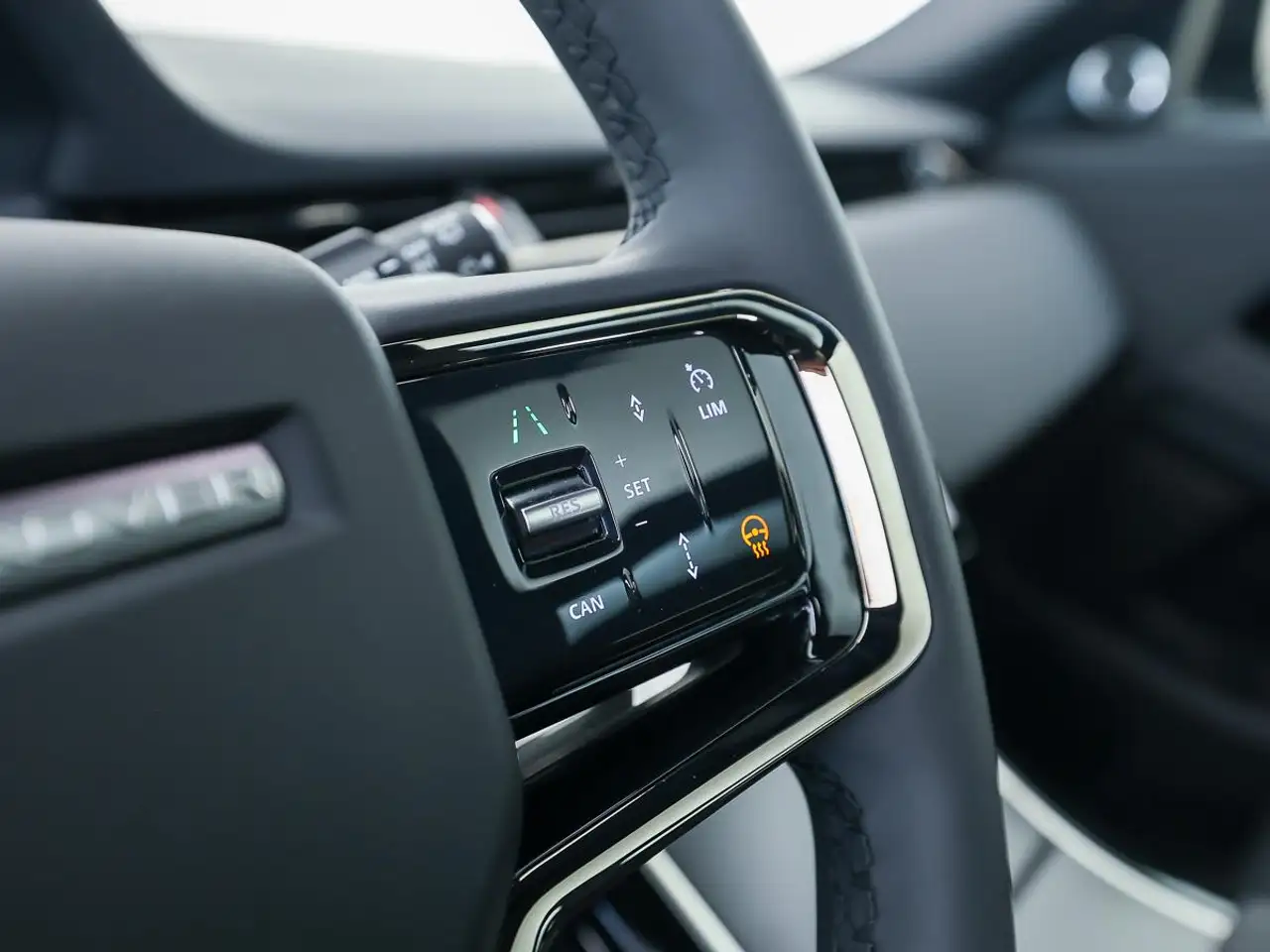 Land Rover Range Rover Evoque 2026 — фото 15
