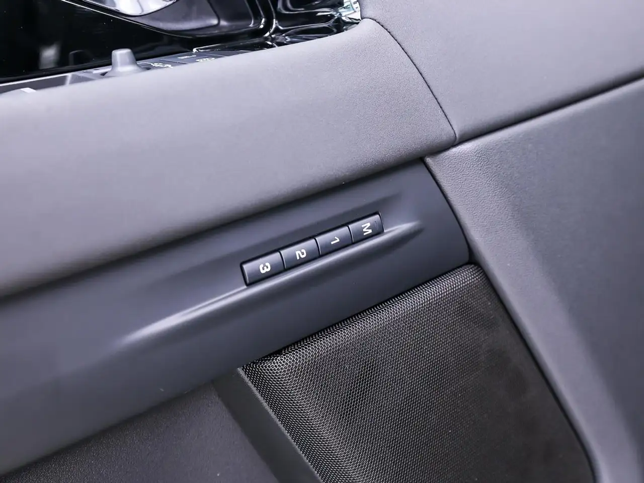 Land Rover Range Rover Evoque 2026 — фото 13