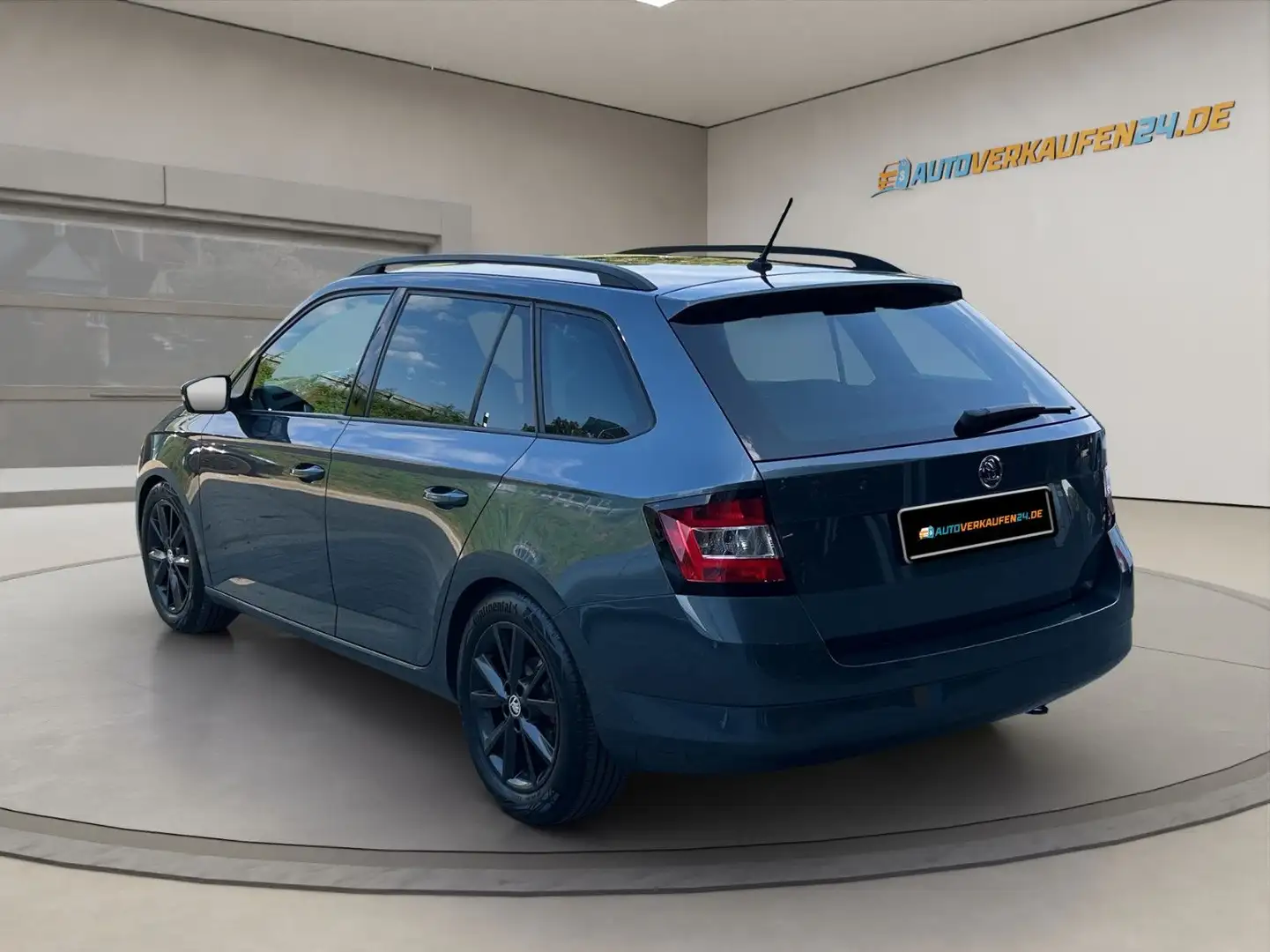 Skoda Fabia Combi Style 1.2 TSI PDC SHZ KLIMA TEMPO BT Gris - 2