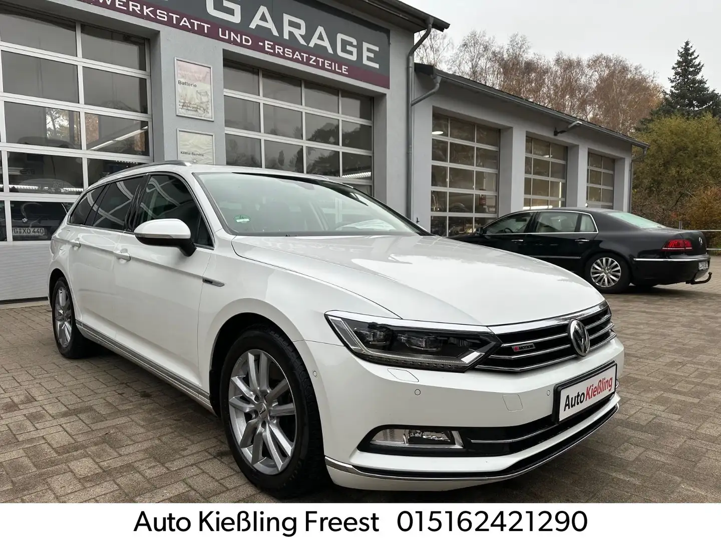 Volkswagen Passat Variant Passat Var.2.0 TDi Highline Autom. 4Motion ,LED Weiß - 1