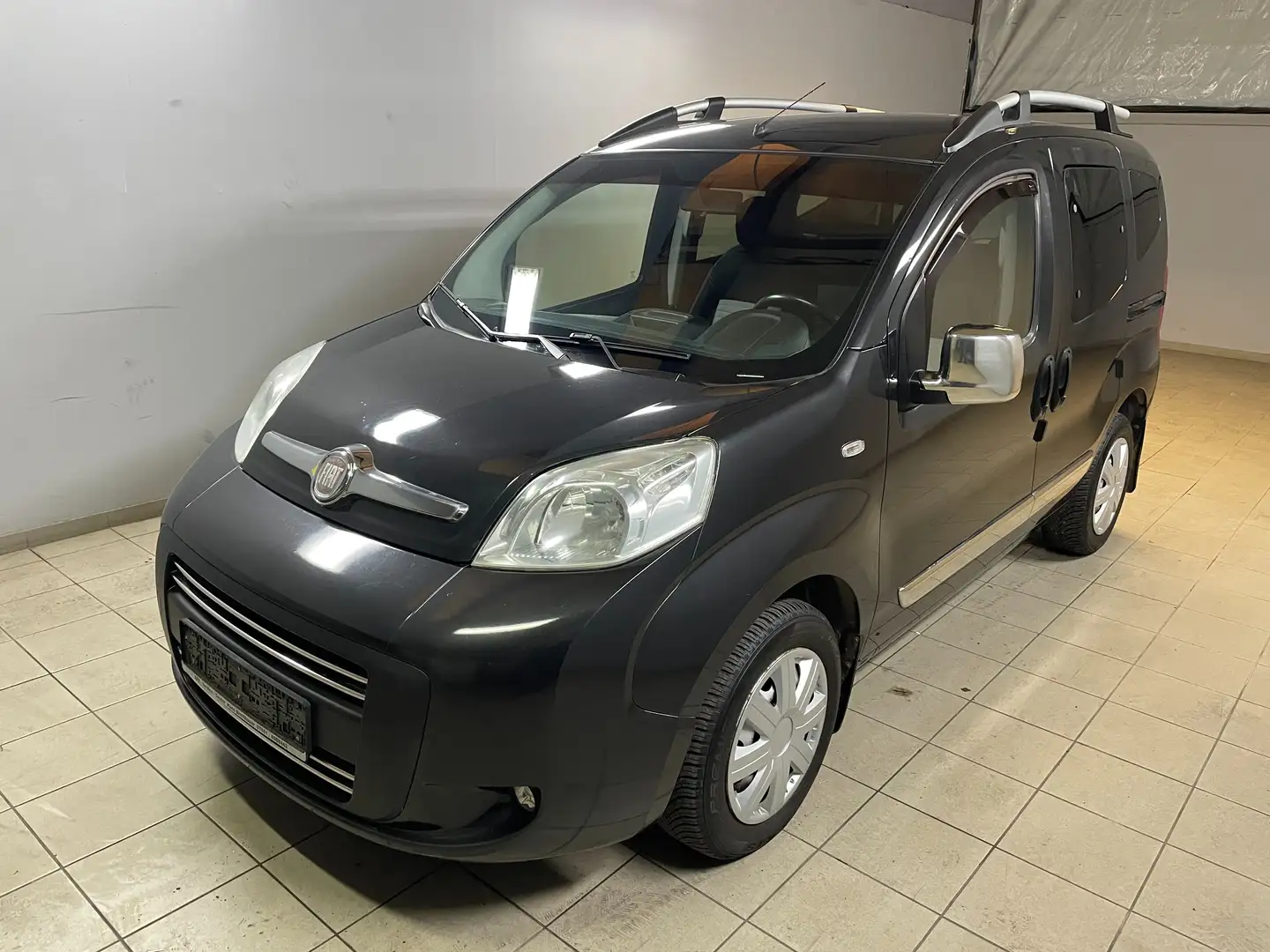 Fiat Qubo Dynamic Schwarz - 1