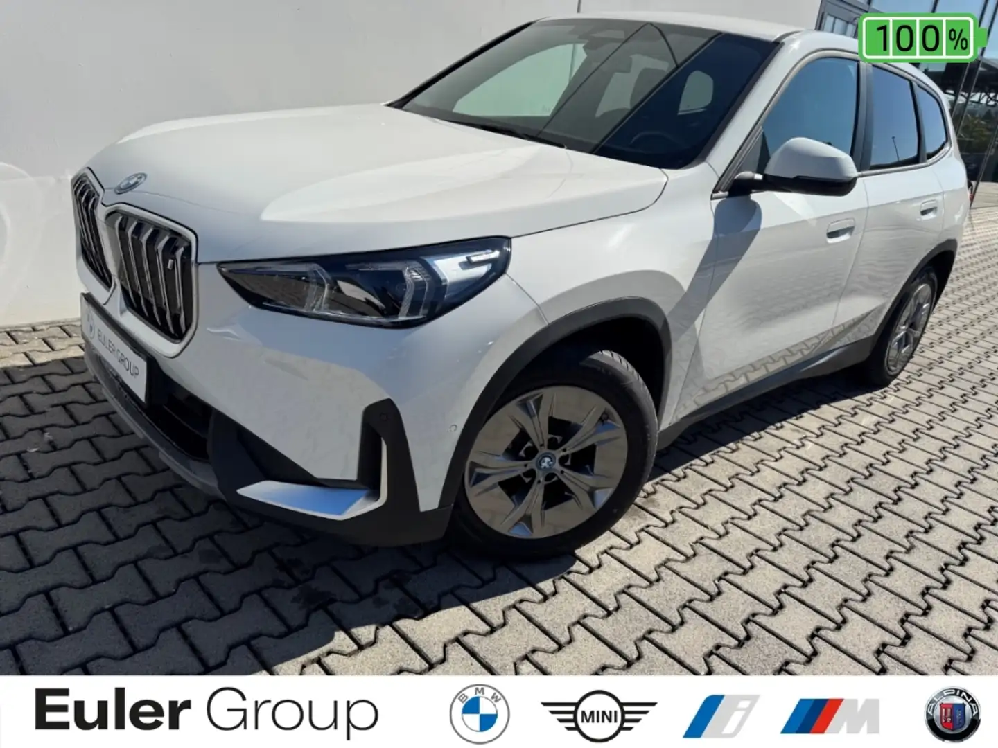 BMW iX1 xDrive 30 A Keyless SHZ Parkass LED Sportsitz Weiß - 1