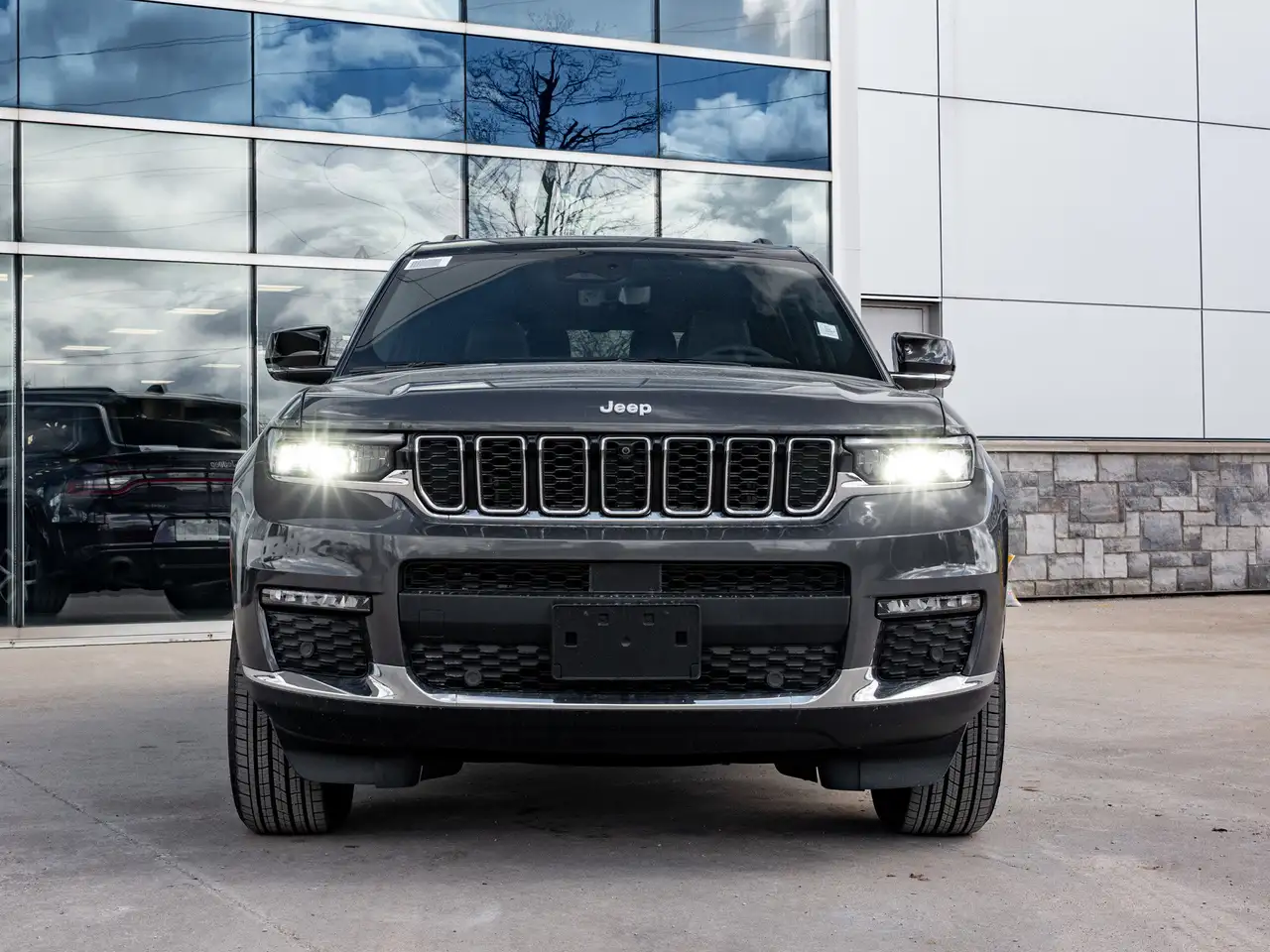 Jeep Grand Cherokee снимка Jeep Grand Cherokee